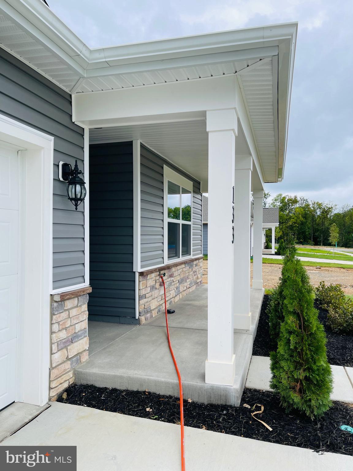 VALLEY VIEW - Residential Lease