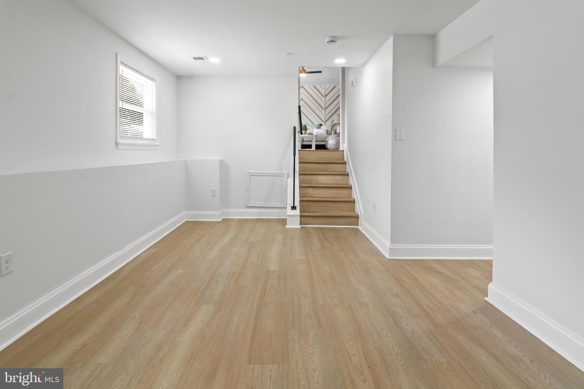 KNIGHTSBRIDGE - Residential