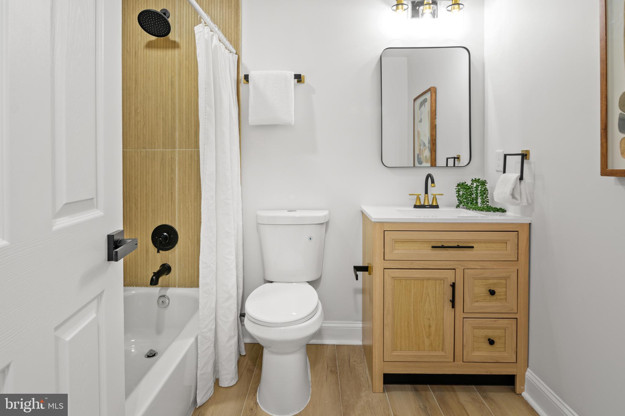KNIGHTSBRIDGE - Residential