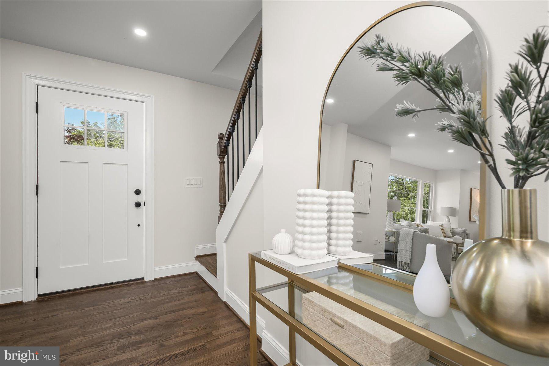 FOX HILLS - Residential