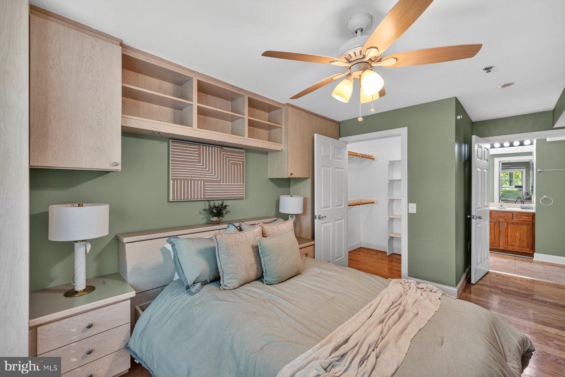 MEADOW RIDGE VILLAS CODM - Residential