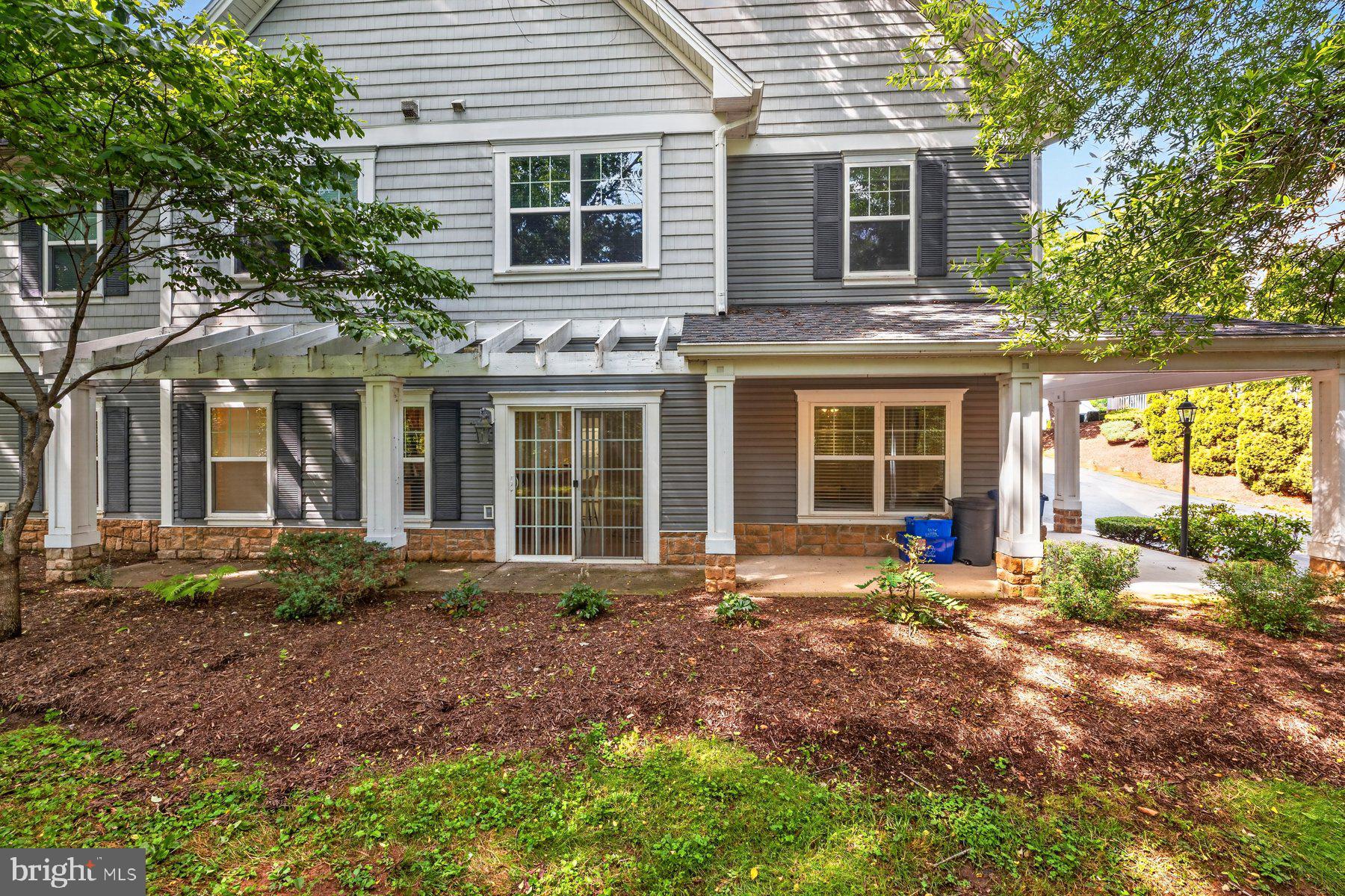 MEADOW RIDGE VILLAS CODM - Residential