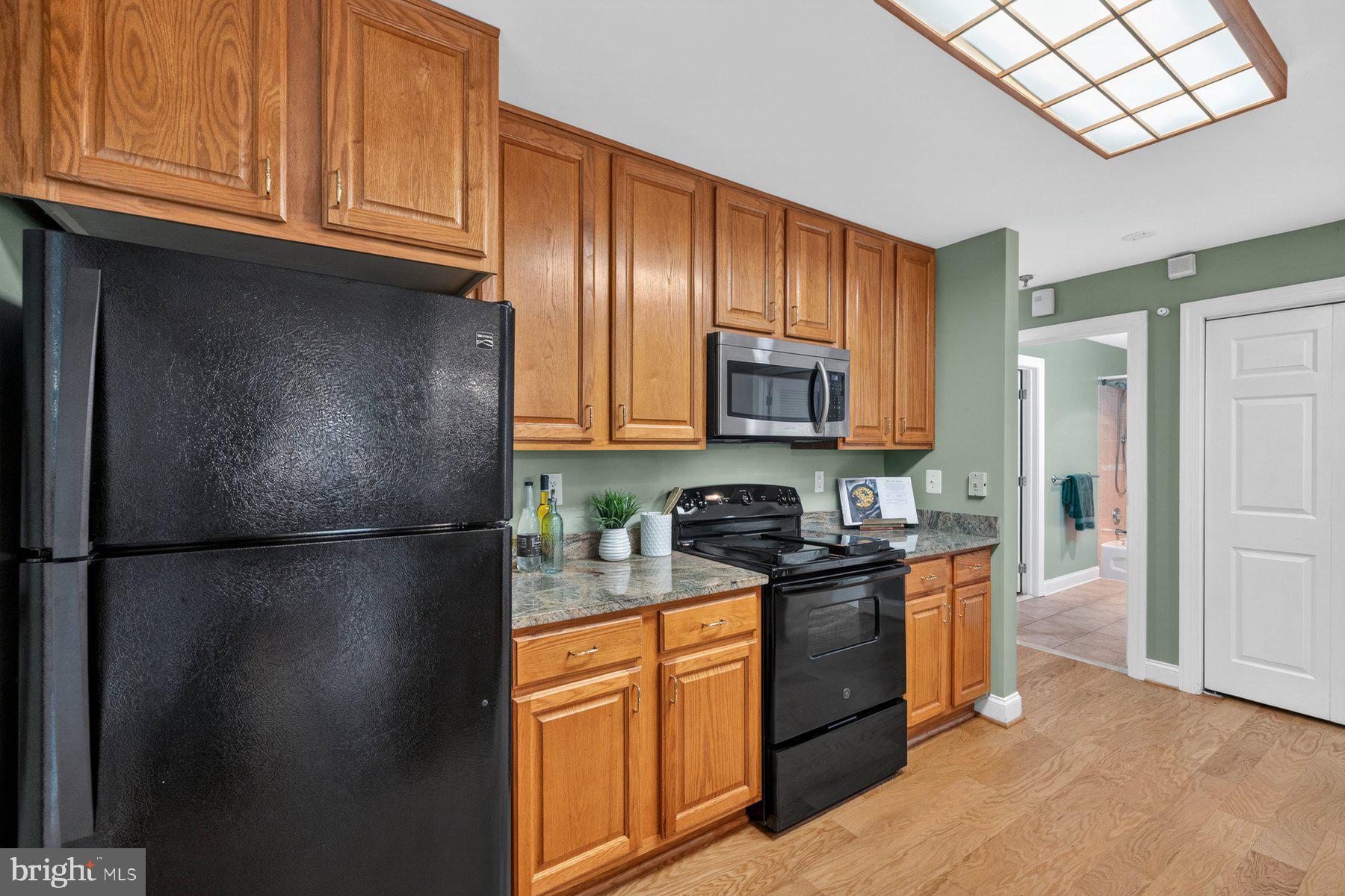 MEADOW RIDGE VILLAS CODM - Residential