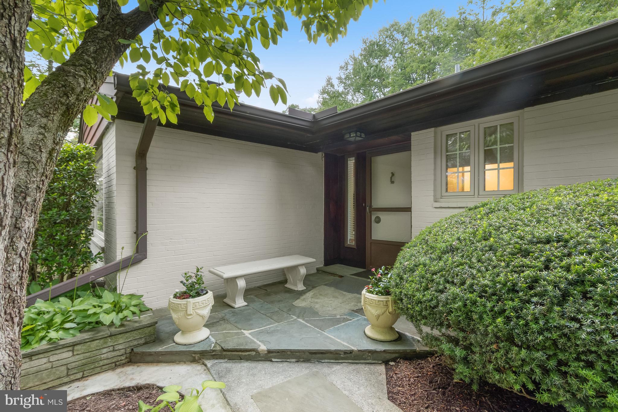 SOMERSET - Residential