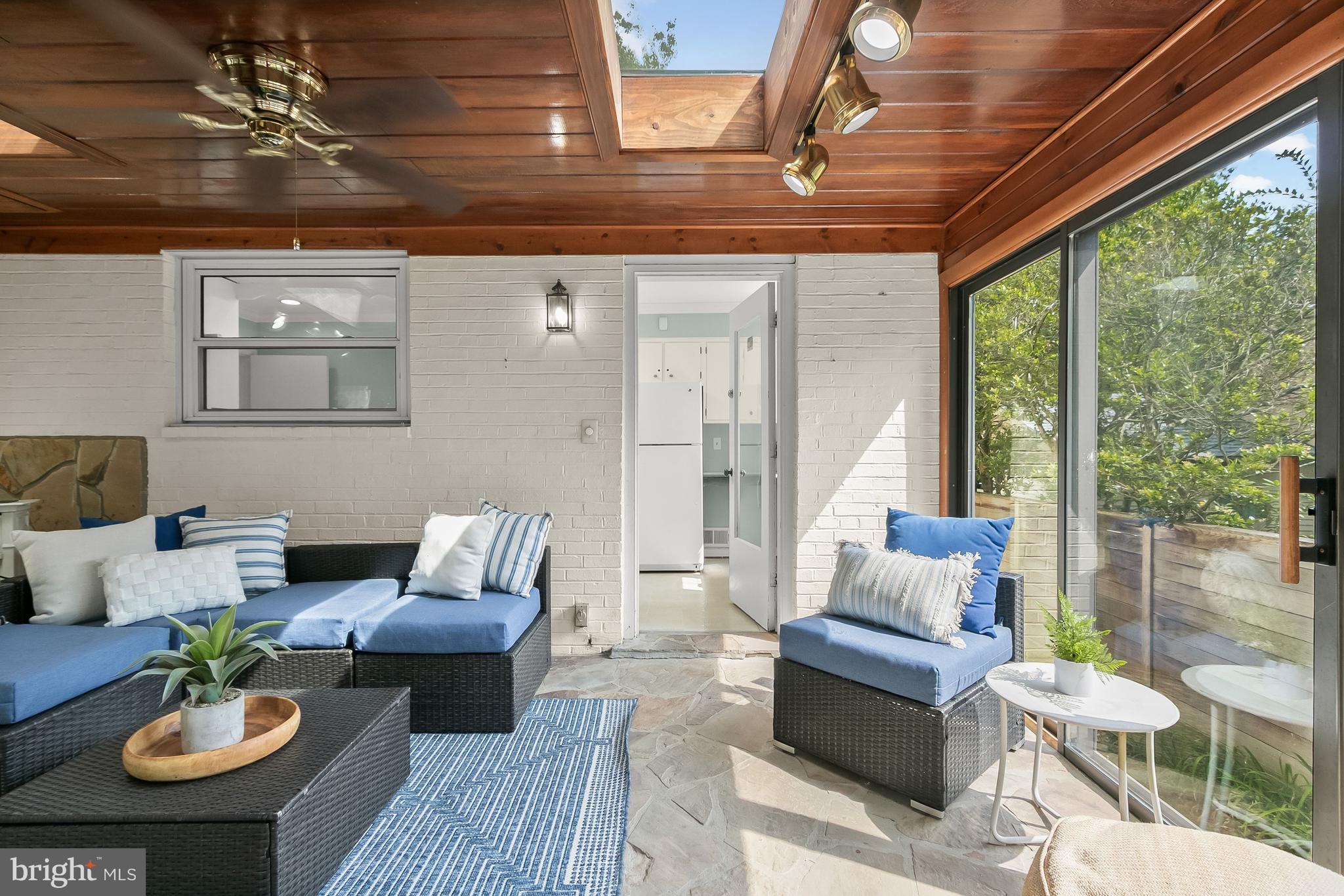 SOMERSET - Residential