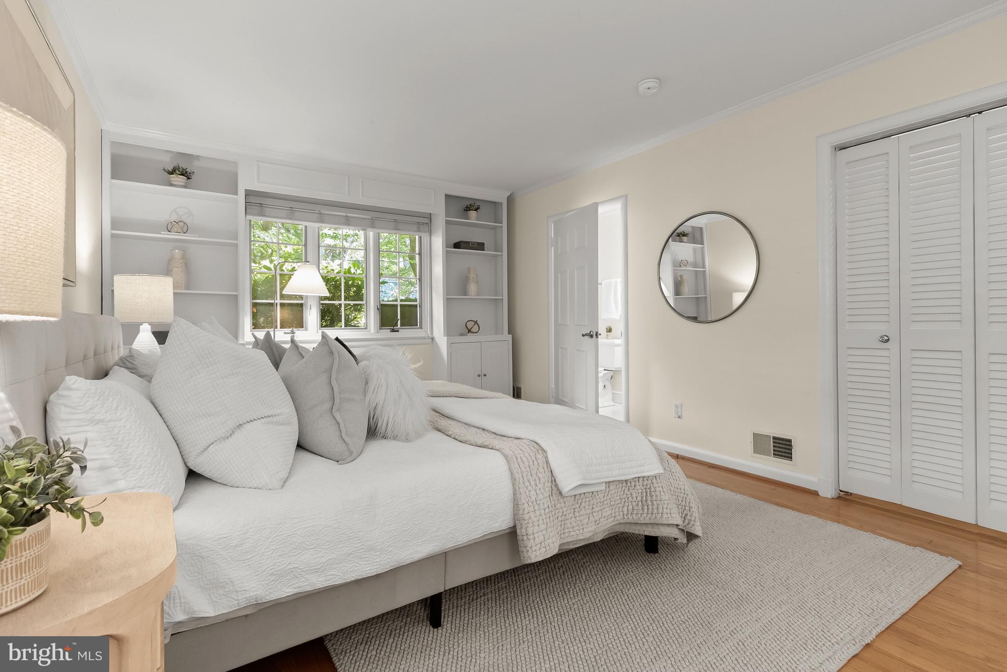 SOMERSET - Residential