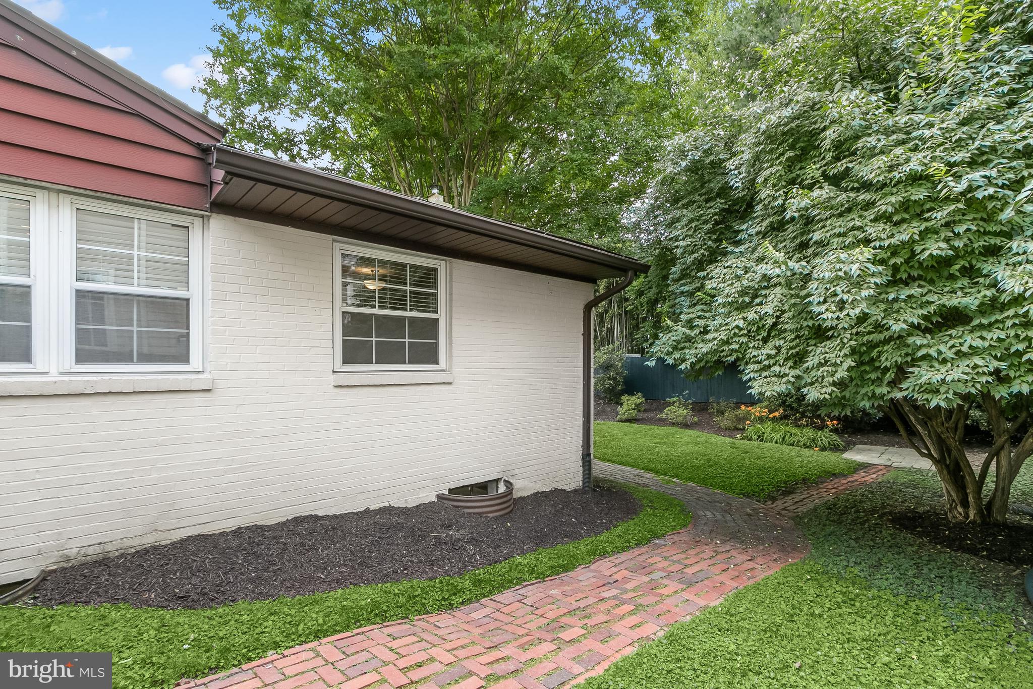 SOMERSET - Residential