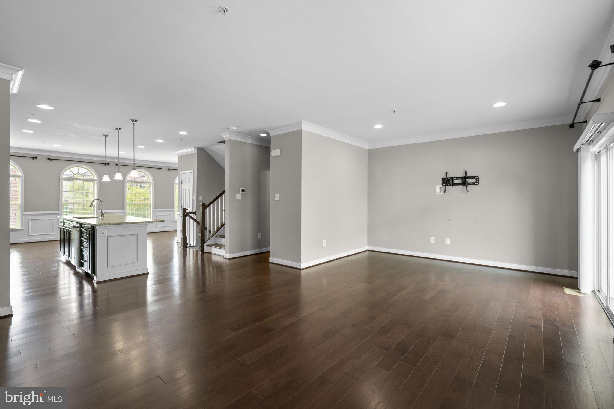 HUNT VALLEY OVERLOOK - Residential