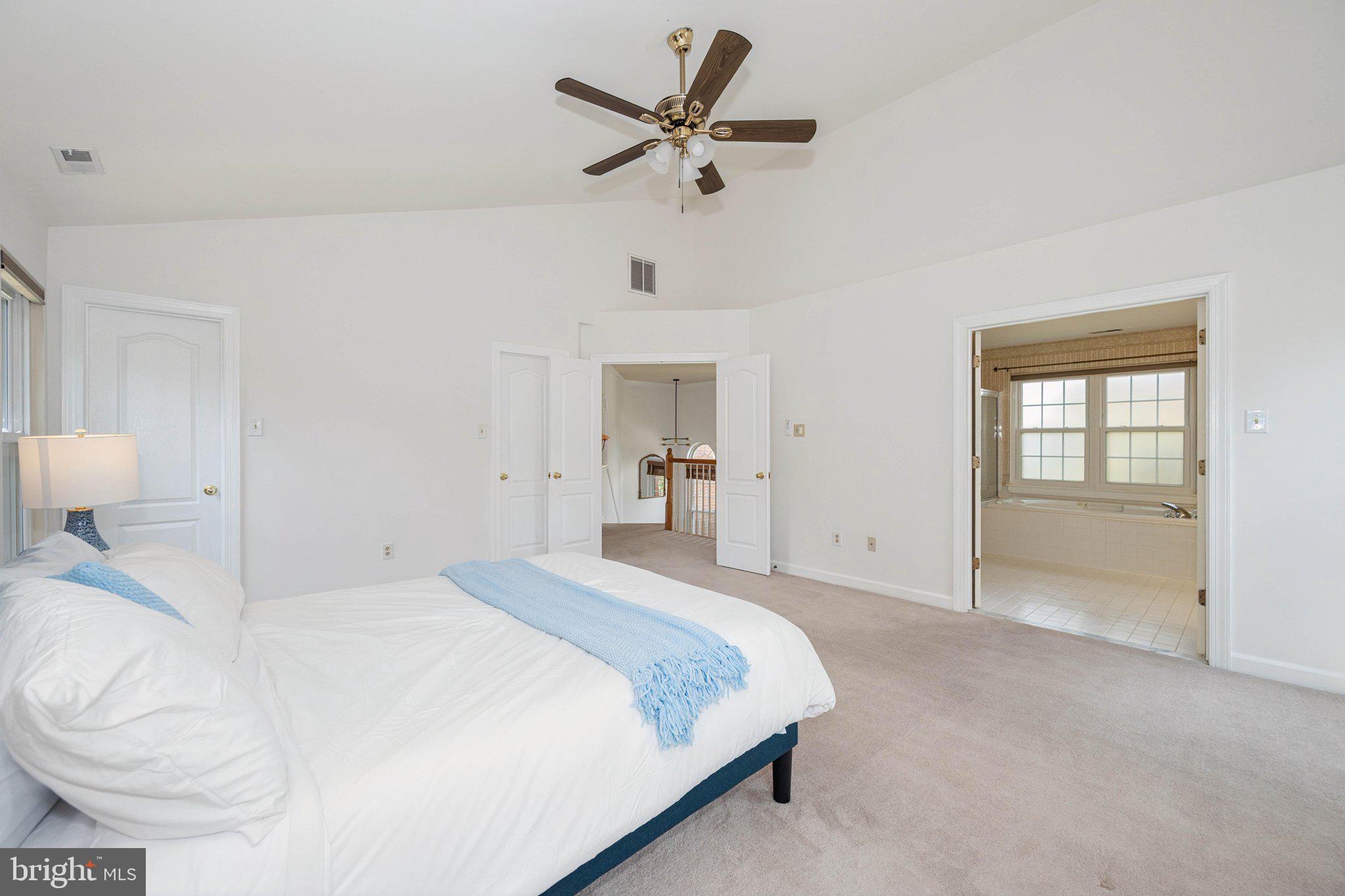 CEDAR MANOR - Residential