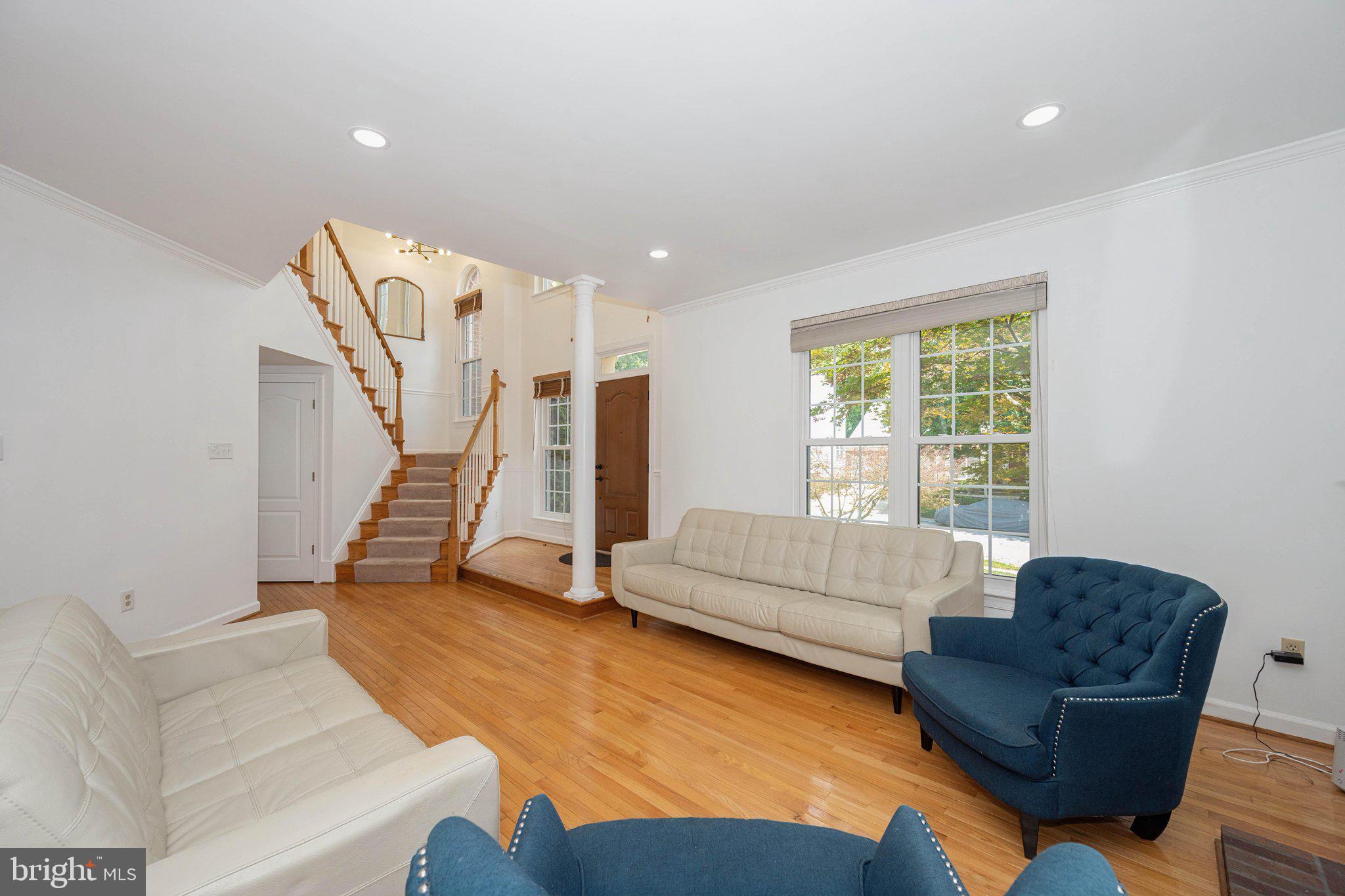 CEDAR MANOR - Residential