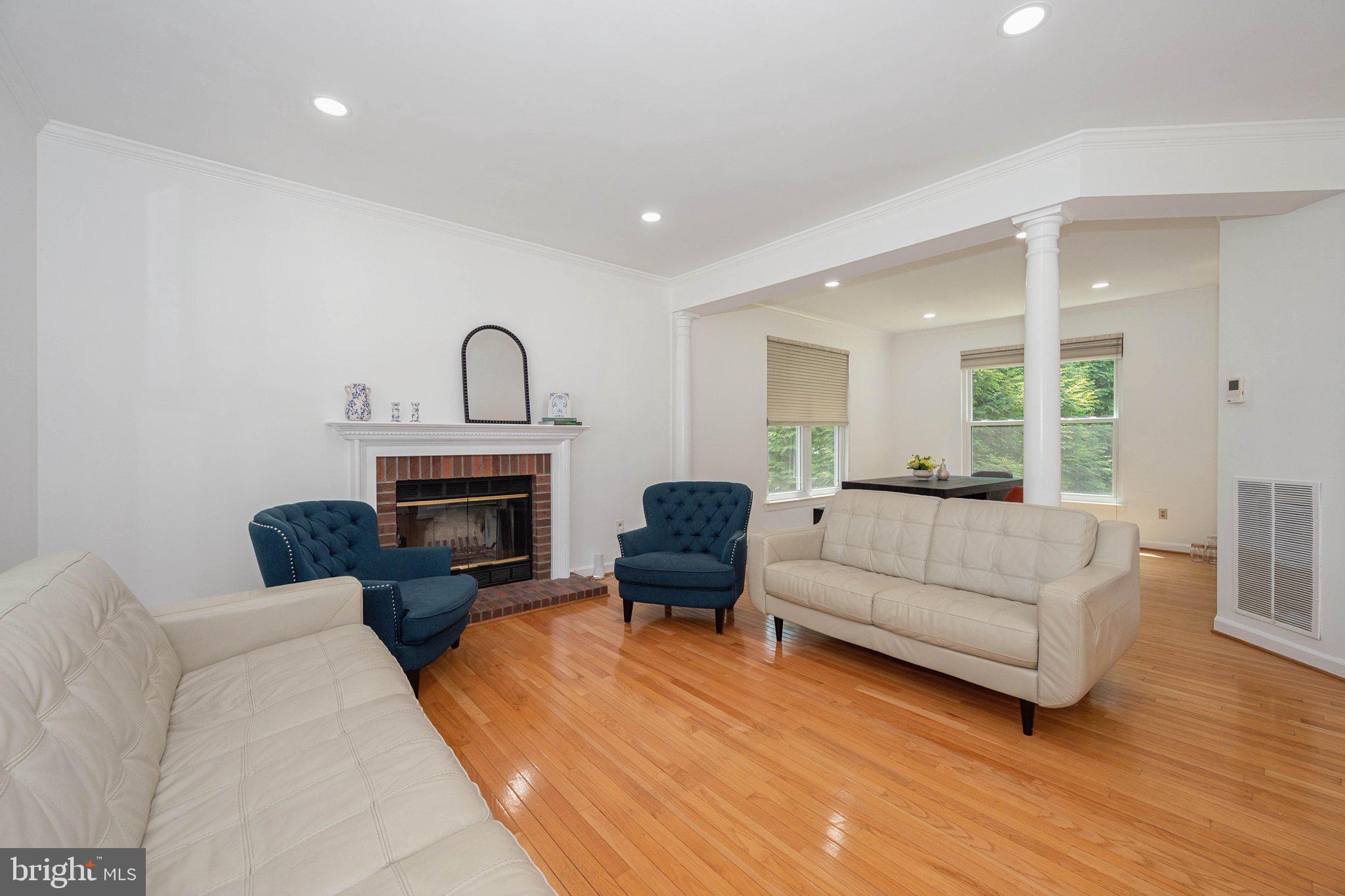 CEDAR MANOR - Residential