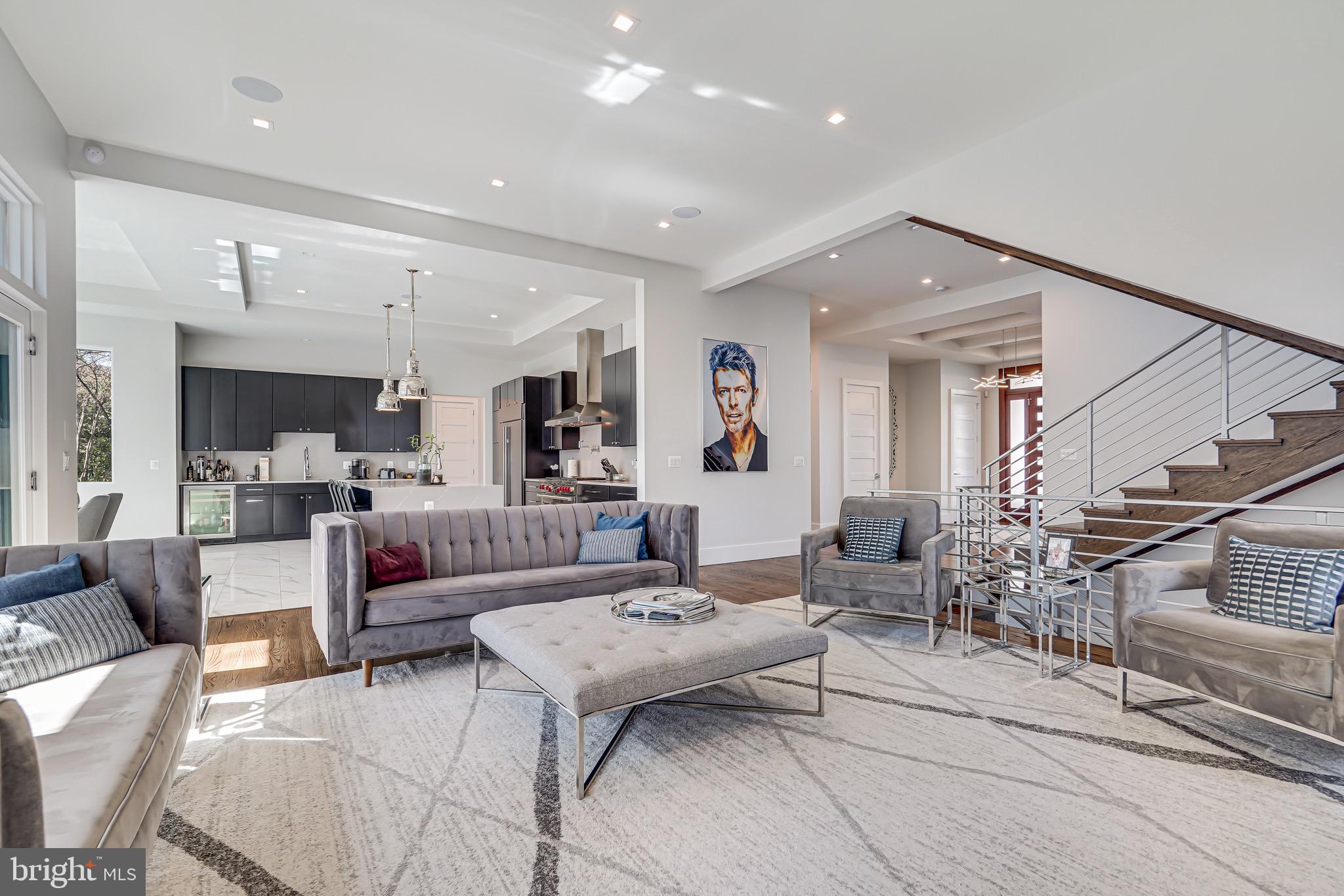 BELLEVUE FOREST - Residential