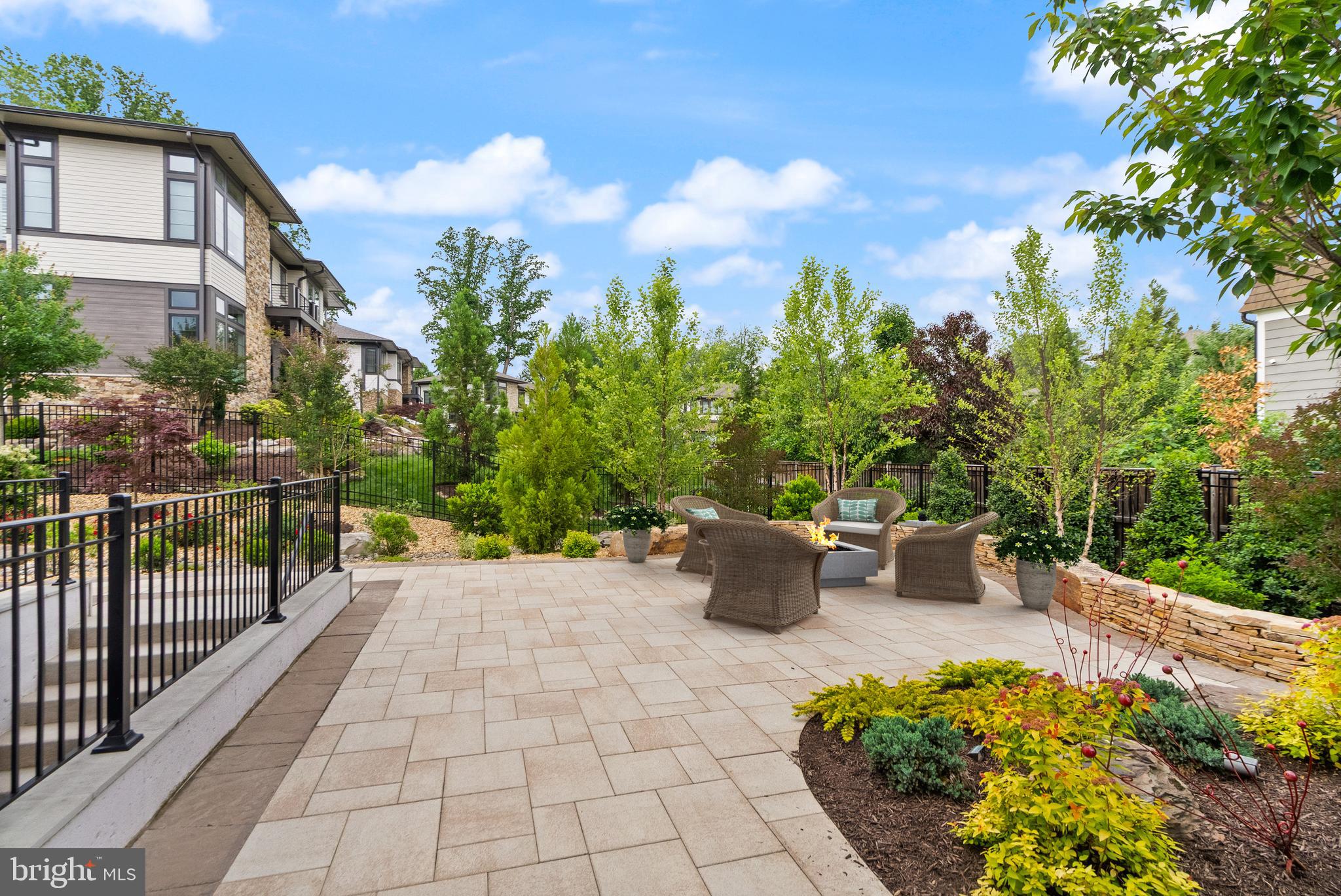 PARK GROVE - Residential