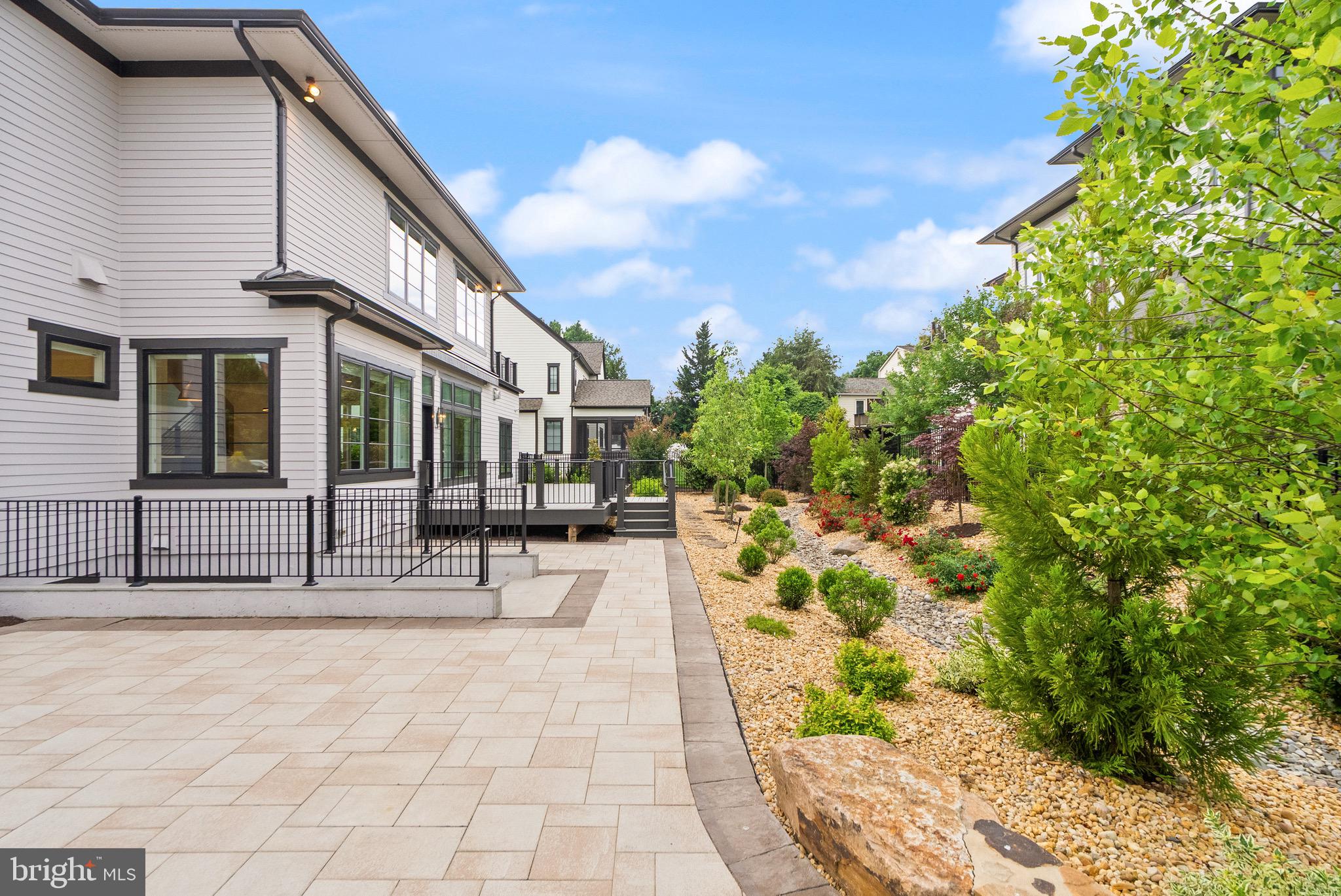 PARK GROVE - Residential