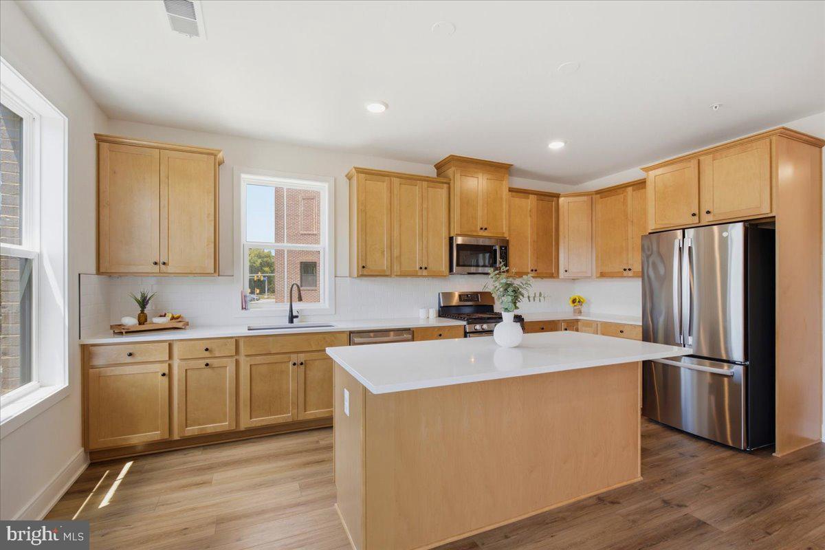 DEMOTT & SILVER - Residential