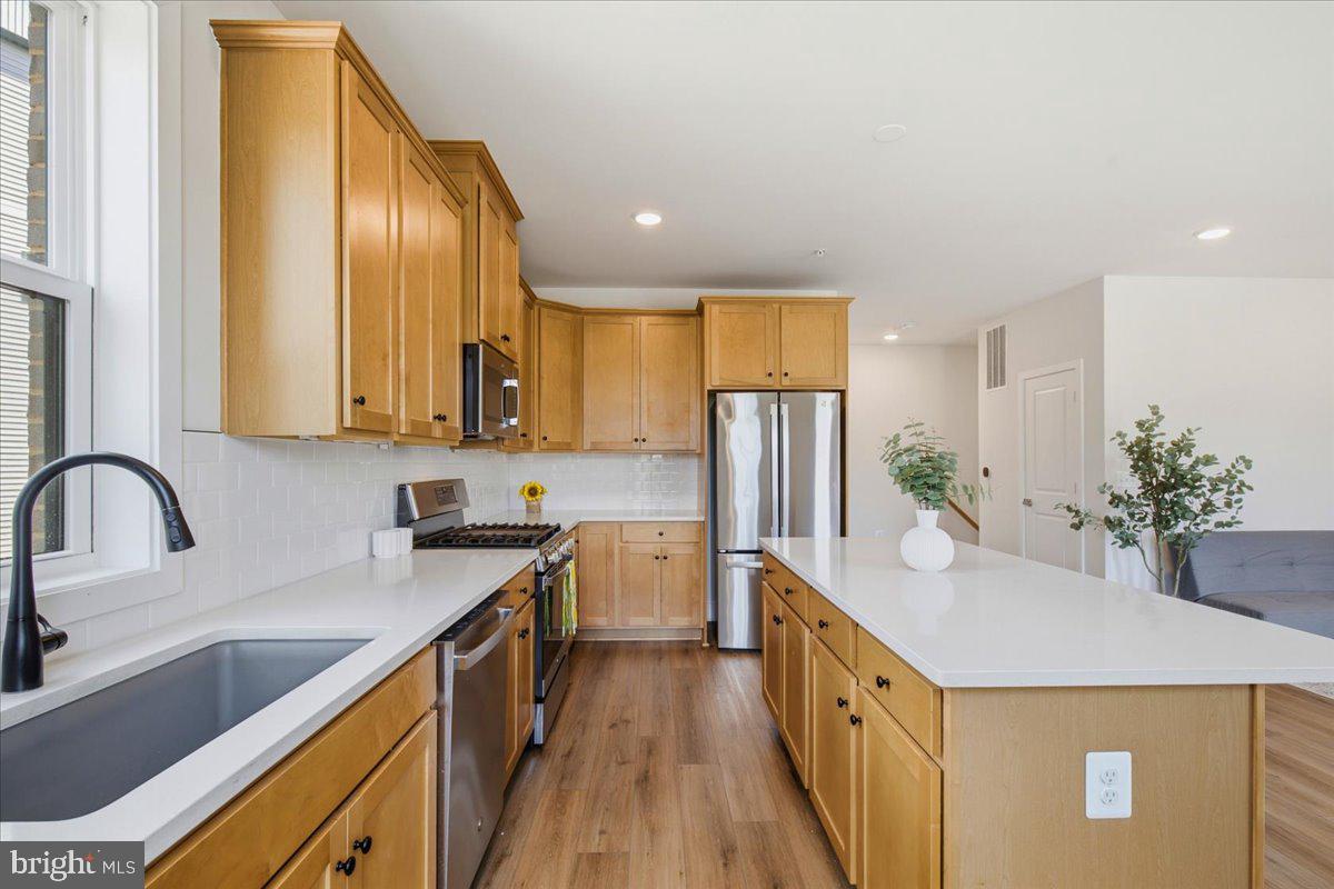 DEMOTT & SILVER - Residential