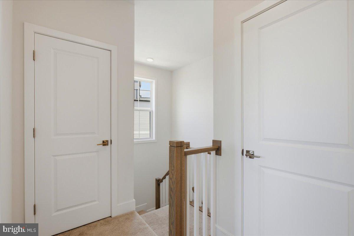 DEMOTT & SILVER - Residential