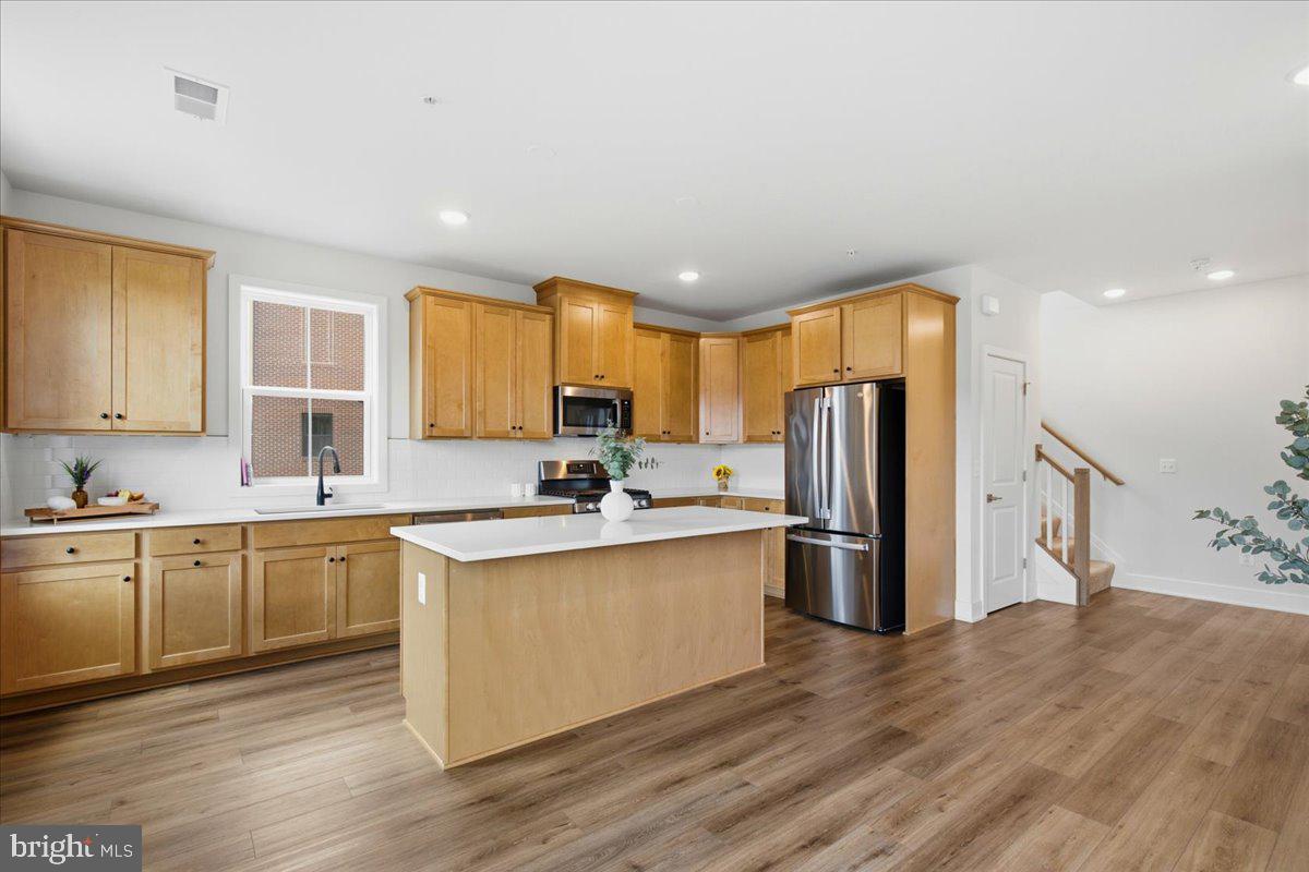 DEMOTT & SILVER - Residential