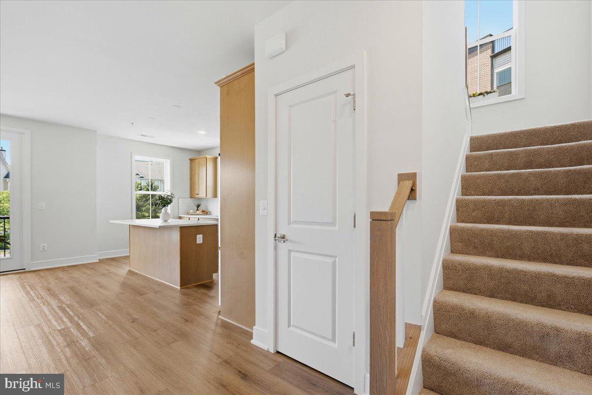 DEMOTT & SILVER - Residential