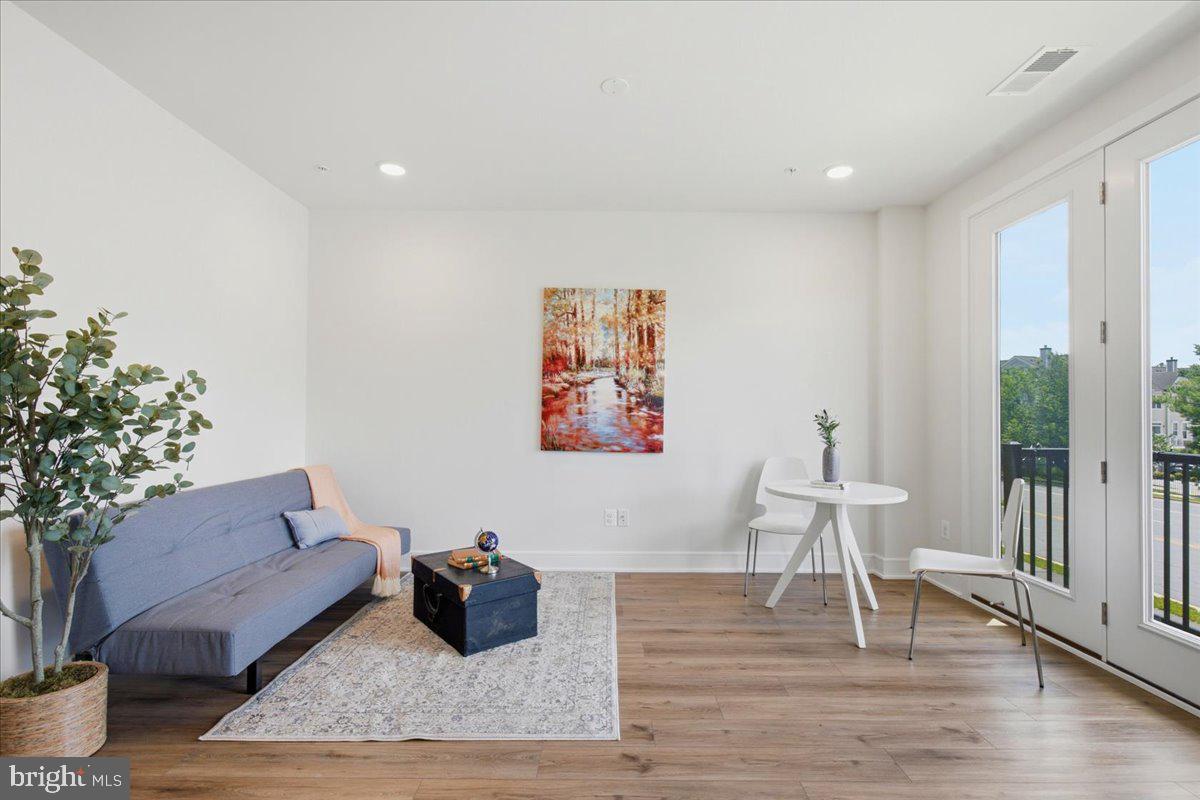 DEMOTT & SILVER - Residential