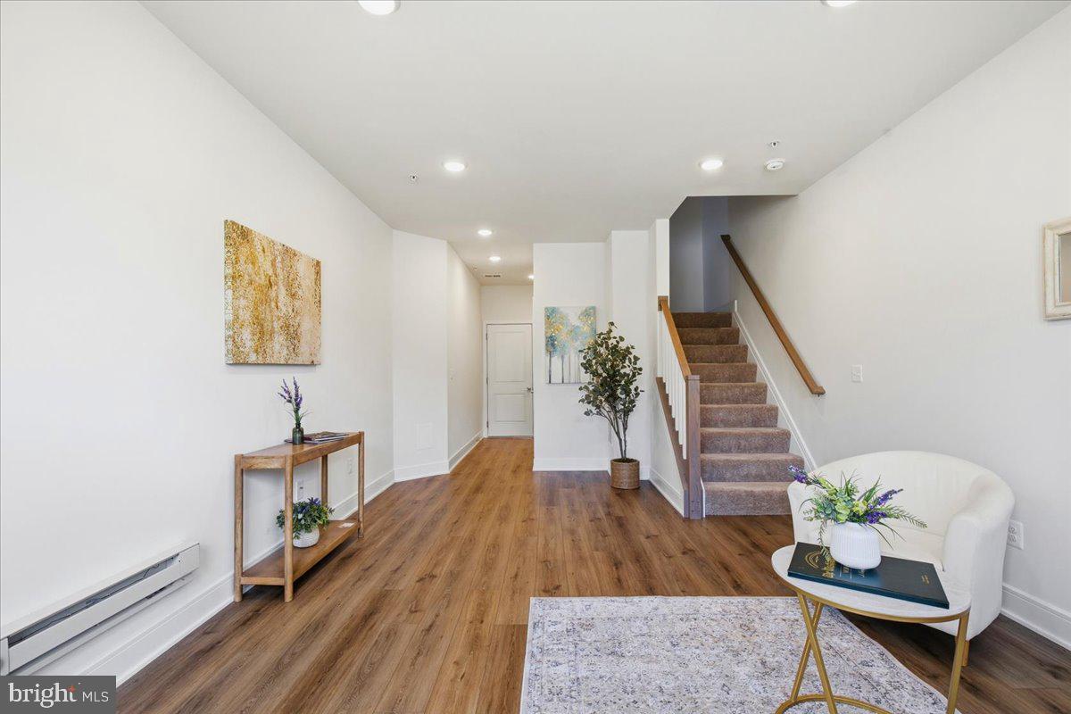 DEMOTT & SILVER - Residential