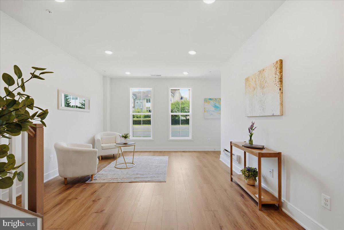 DEMOTT & SILVER - Residential