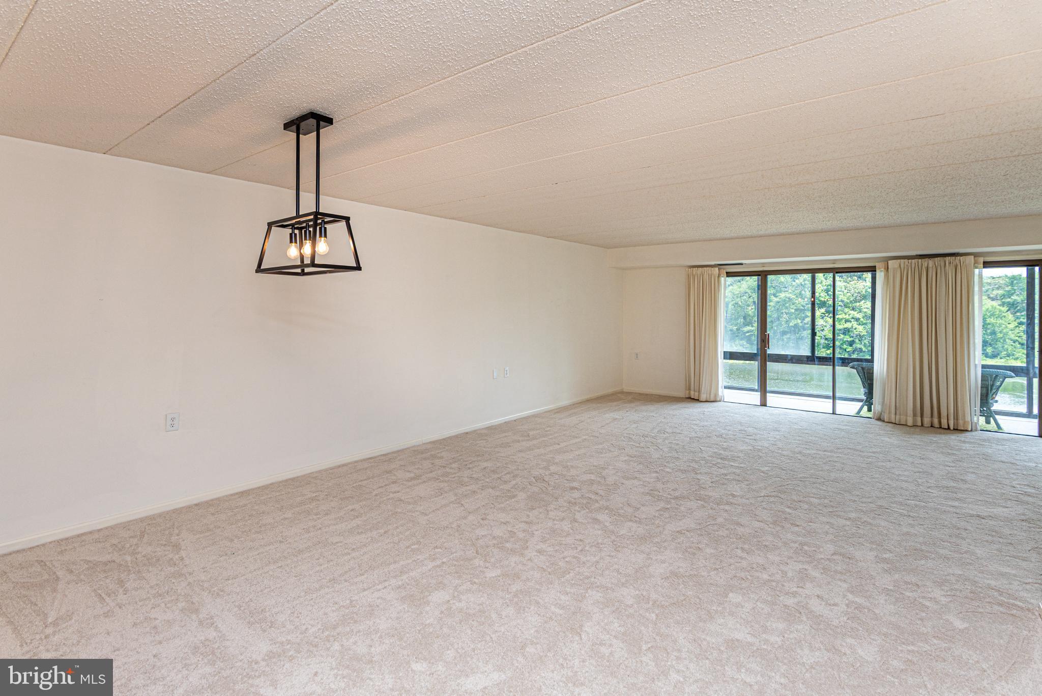CANAL WOODS III - Residential