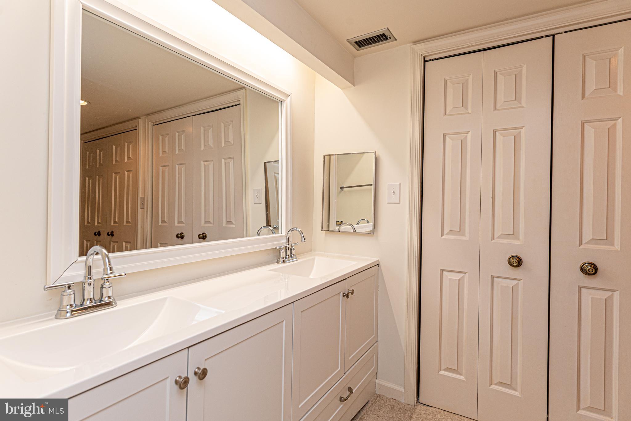 CANAL WOODS III - Residential