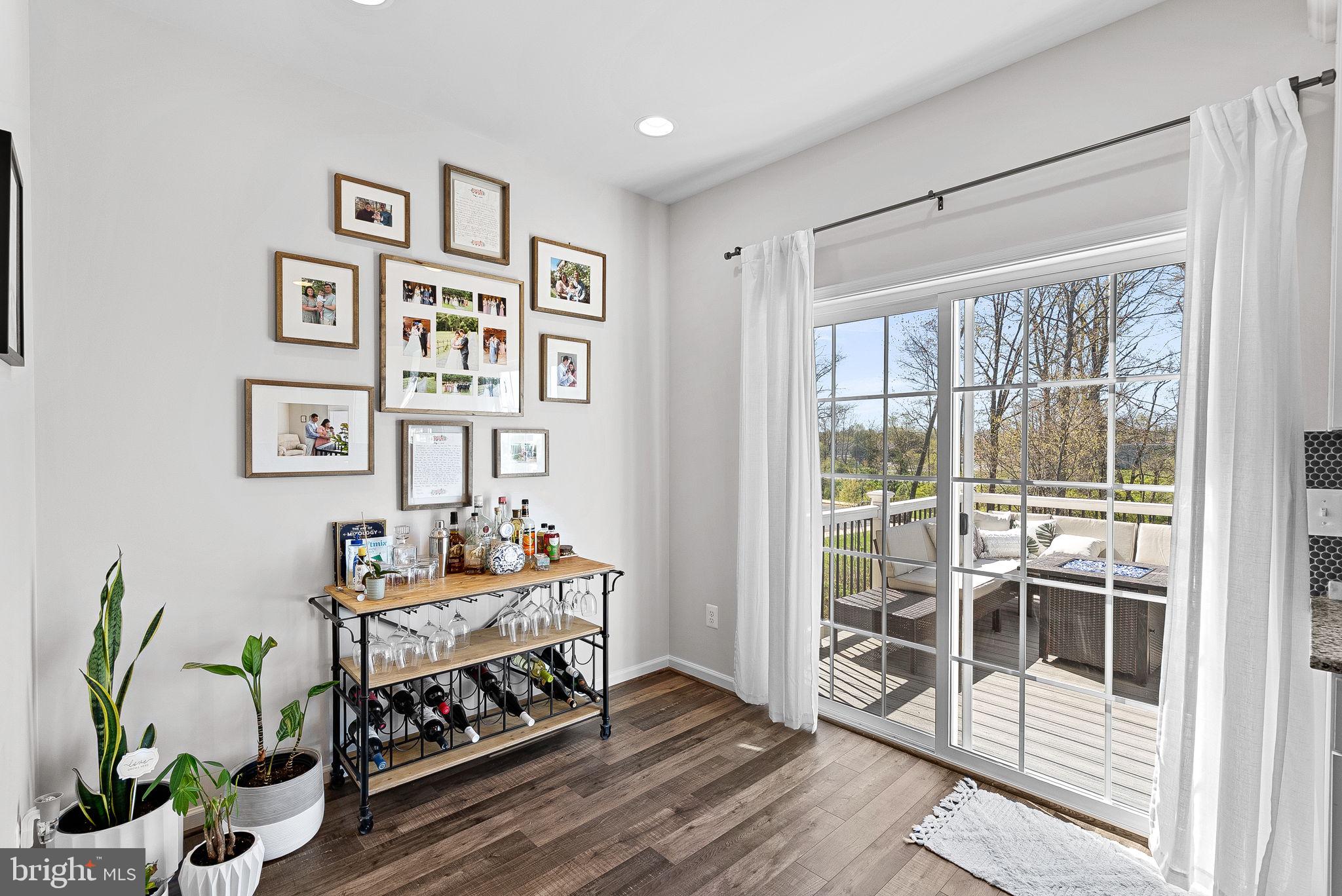 MAYFAIR - Residential