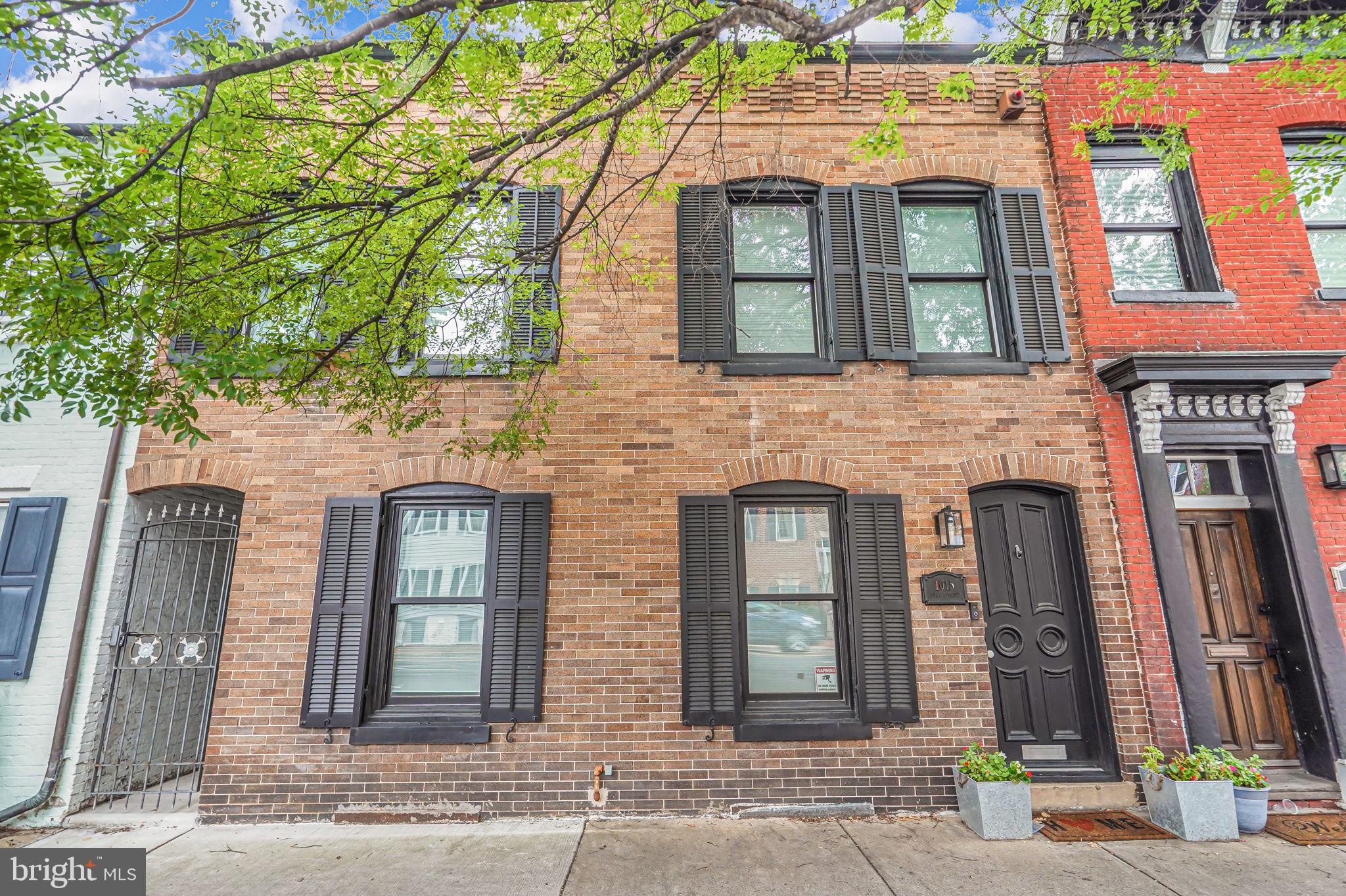OLD TOWN ALEXANDRIA - Residential