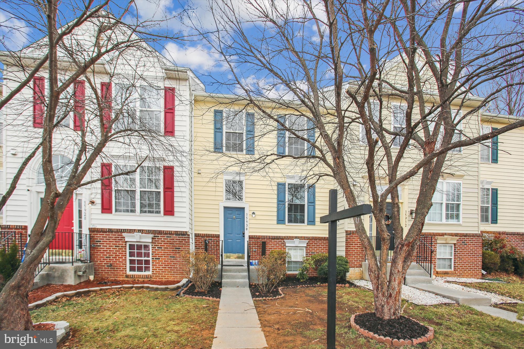 Welcome Home to Round Hill!
Step into this beautifully renovated, light-filled interior unit. Every corner of this home has been meticulously updated. New carpet, new flooring, fresh paint, and new light fixtures throughout. Beautiful, spacious kitchen with new granite countertops, new stove, new dishwasher and freshly painted cabinetry. Wood burning fireplace in large open family room to a  freshly painted deck and fenced rear yard entertaining.  Fully finished basement with a convenient half bath with walk out to rear yard. Peace of Mind: HVAC system replaced in 2021 with a transferrable 10 year warranty. Nestled on a quiet street, this move-in-ready townhome is waiting for you. Welcome Home!