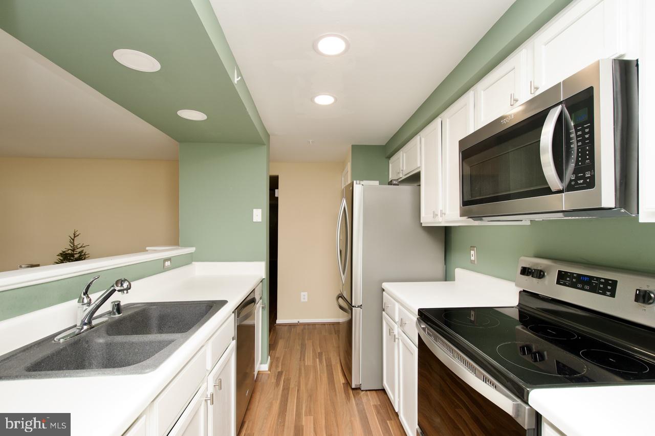 SHERBROOKE CONDO - Residential