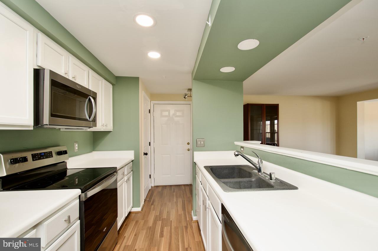 SHERBROOKE CONDO - Residential