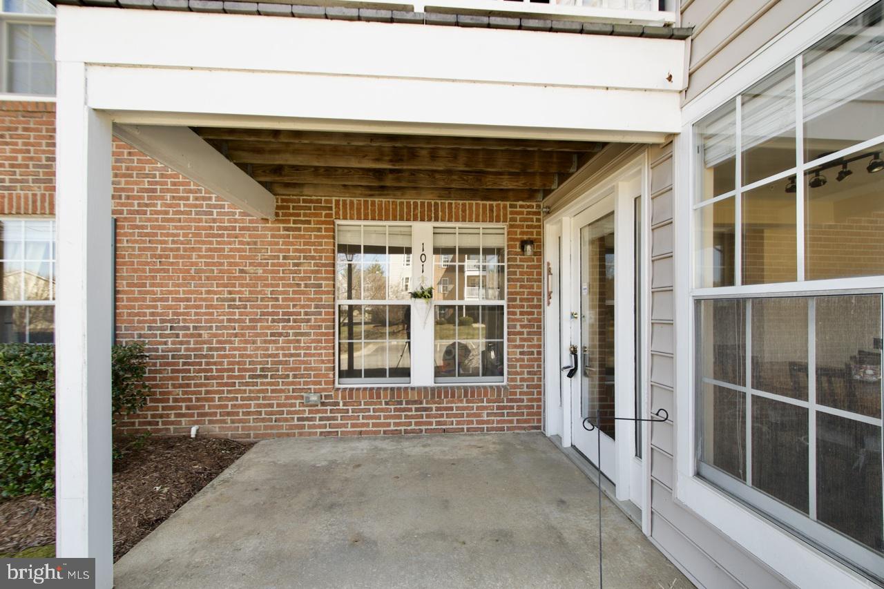 SHERBROOKE CONDO - Residential