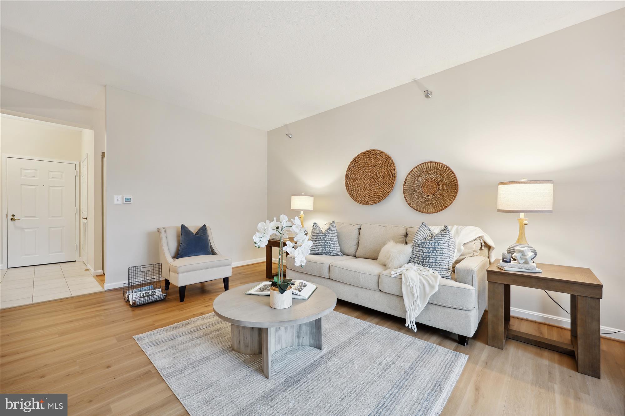 TURNBERRY COURTS AT LEIS - Residential
