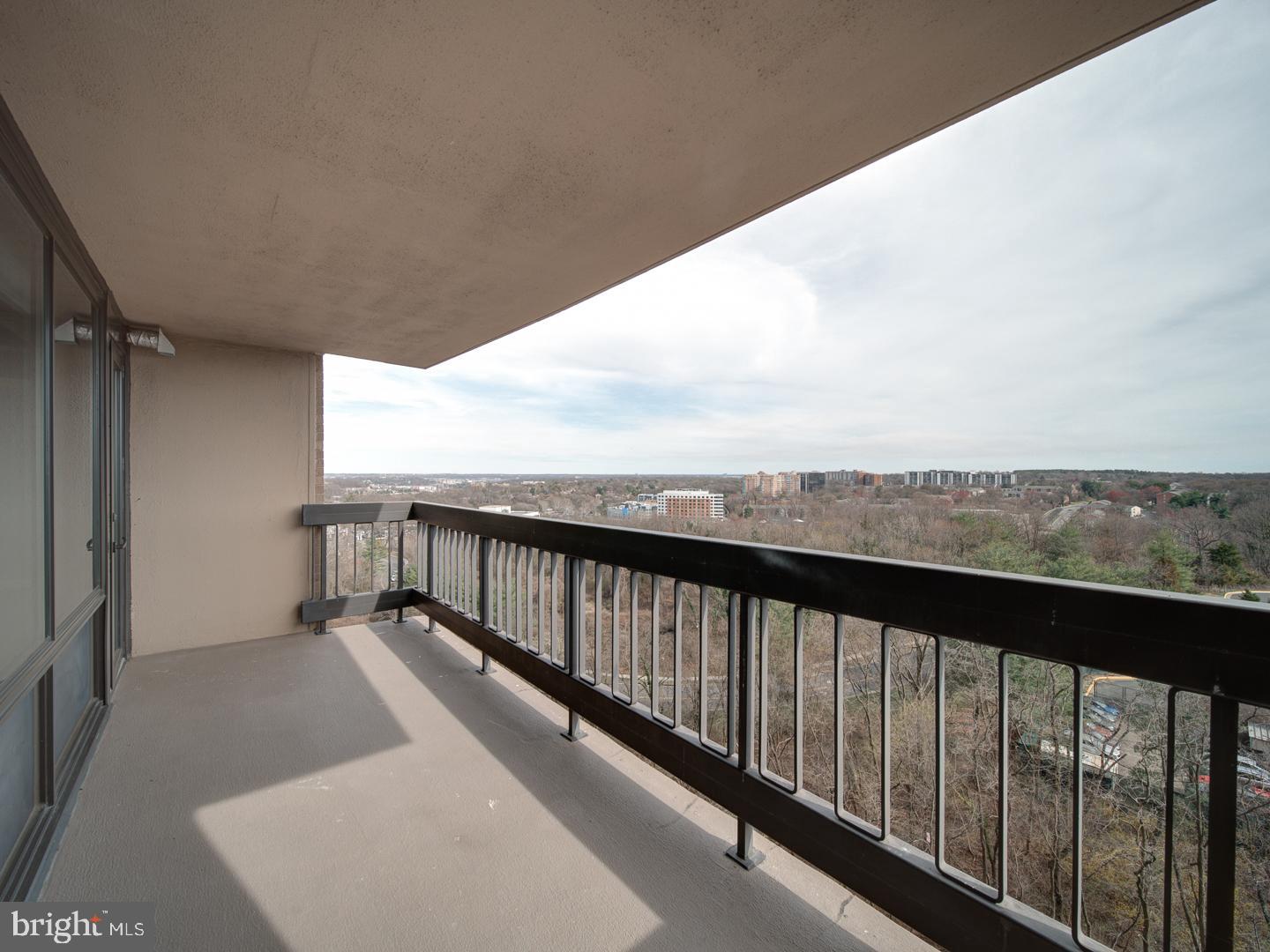 SKYLINE PLAZA - Residential Lease