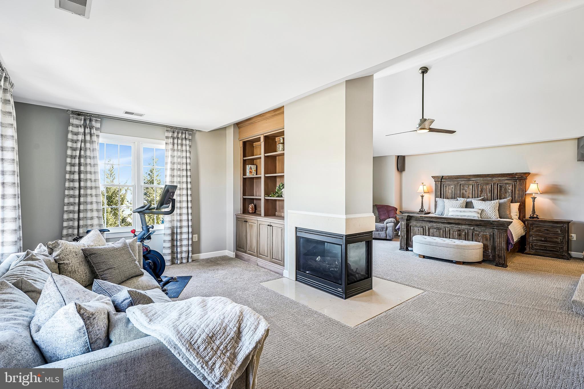 LONG ACRES - Residential