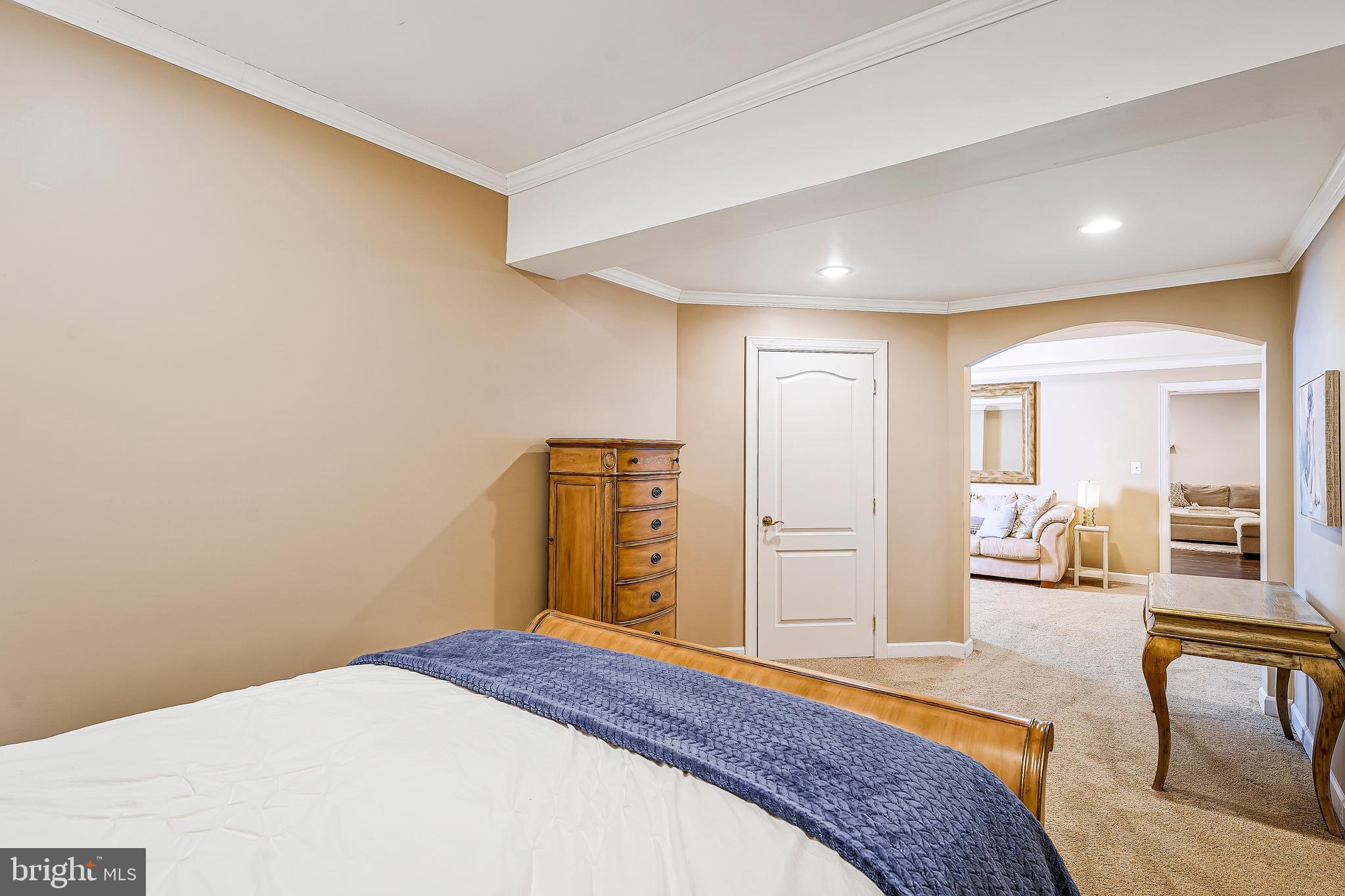 LONG ACRES - Residential