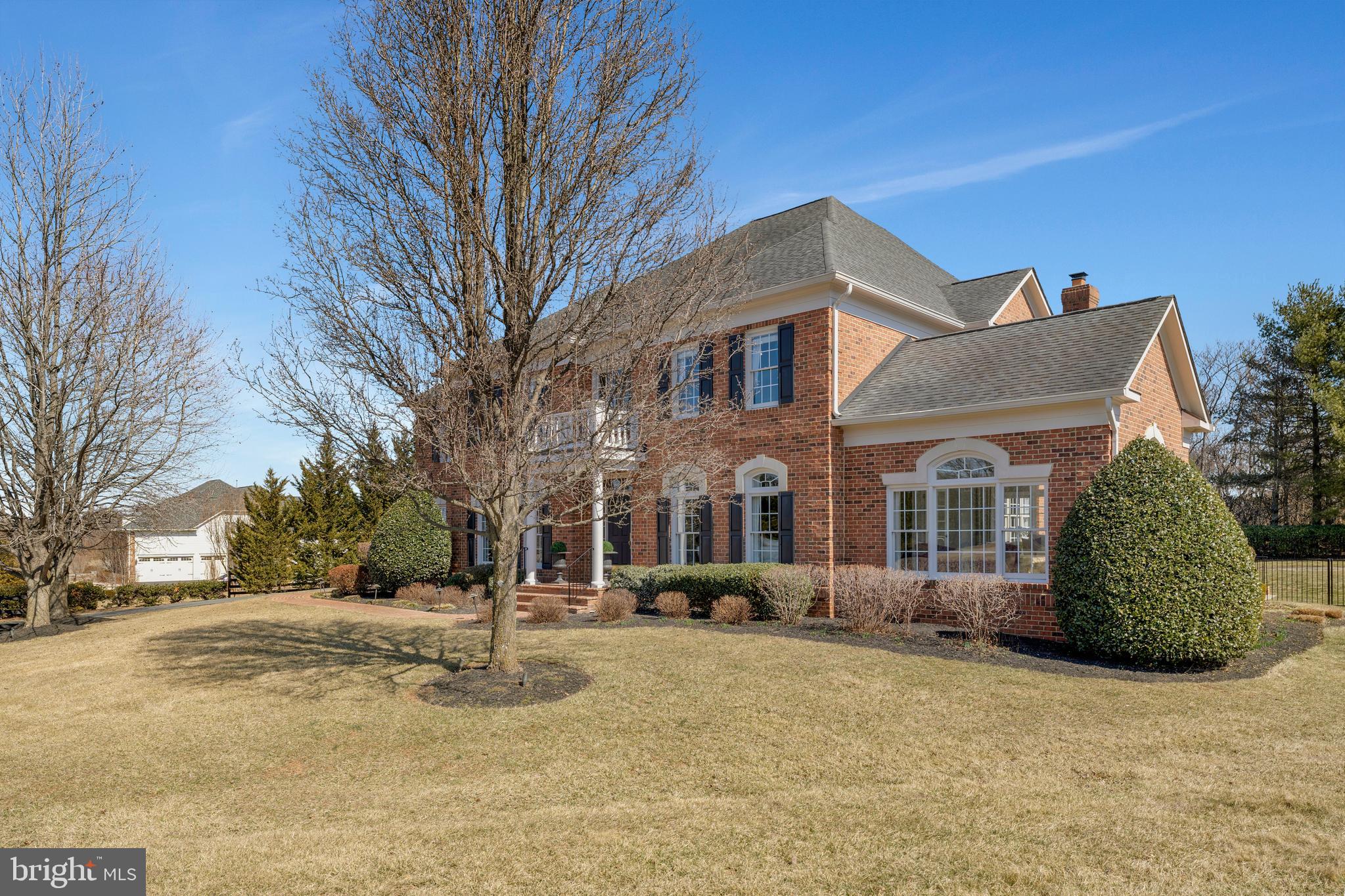 LONG ACRES - Residential