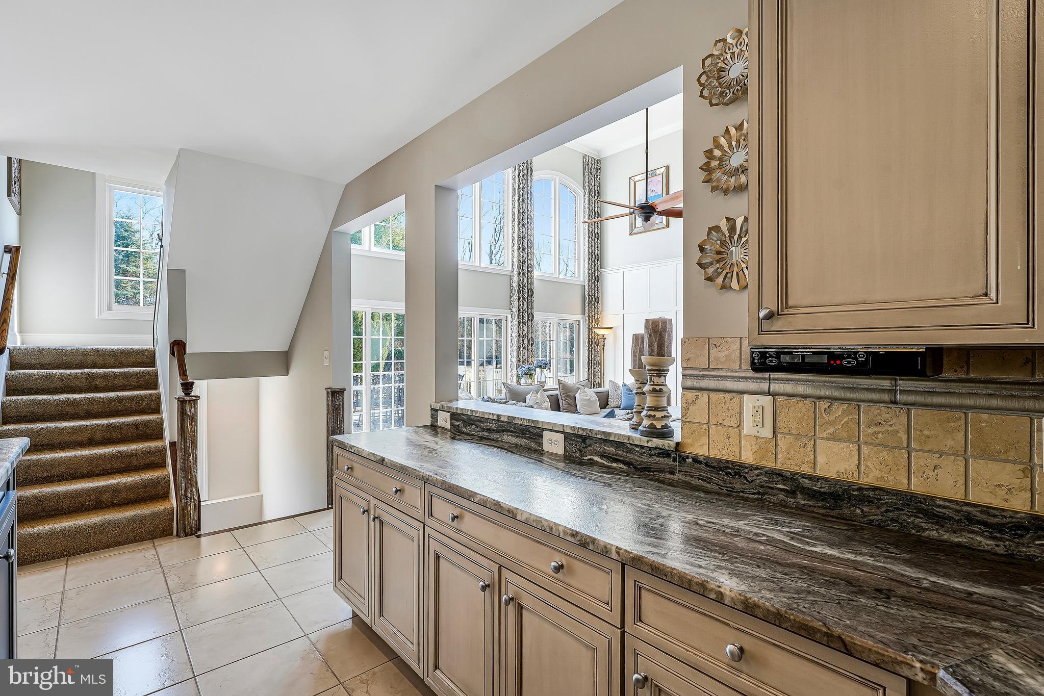 LONG ACRES - Residential