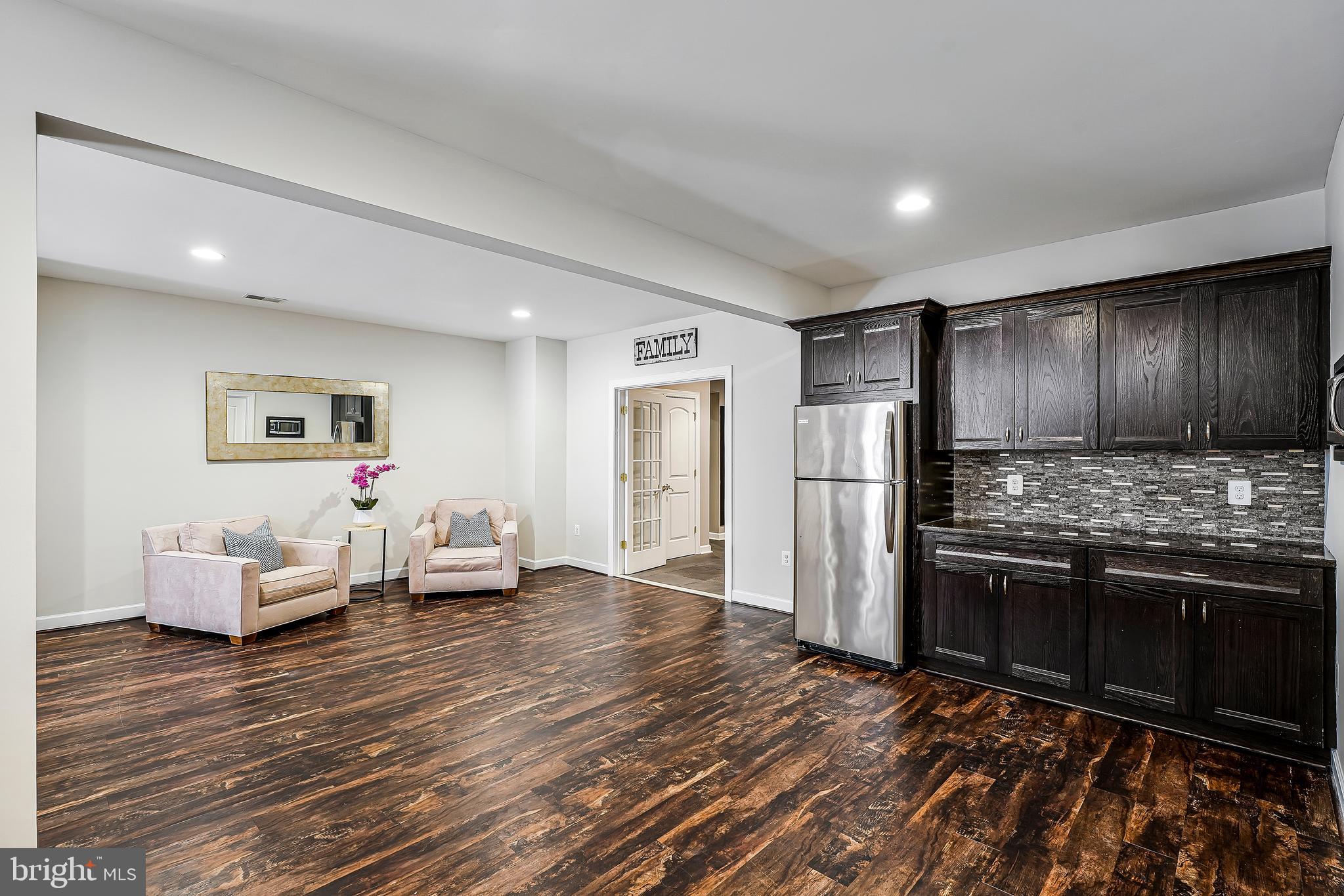 LONG ACRES - Residential