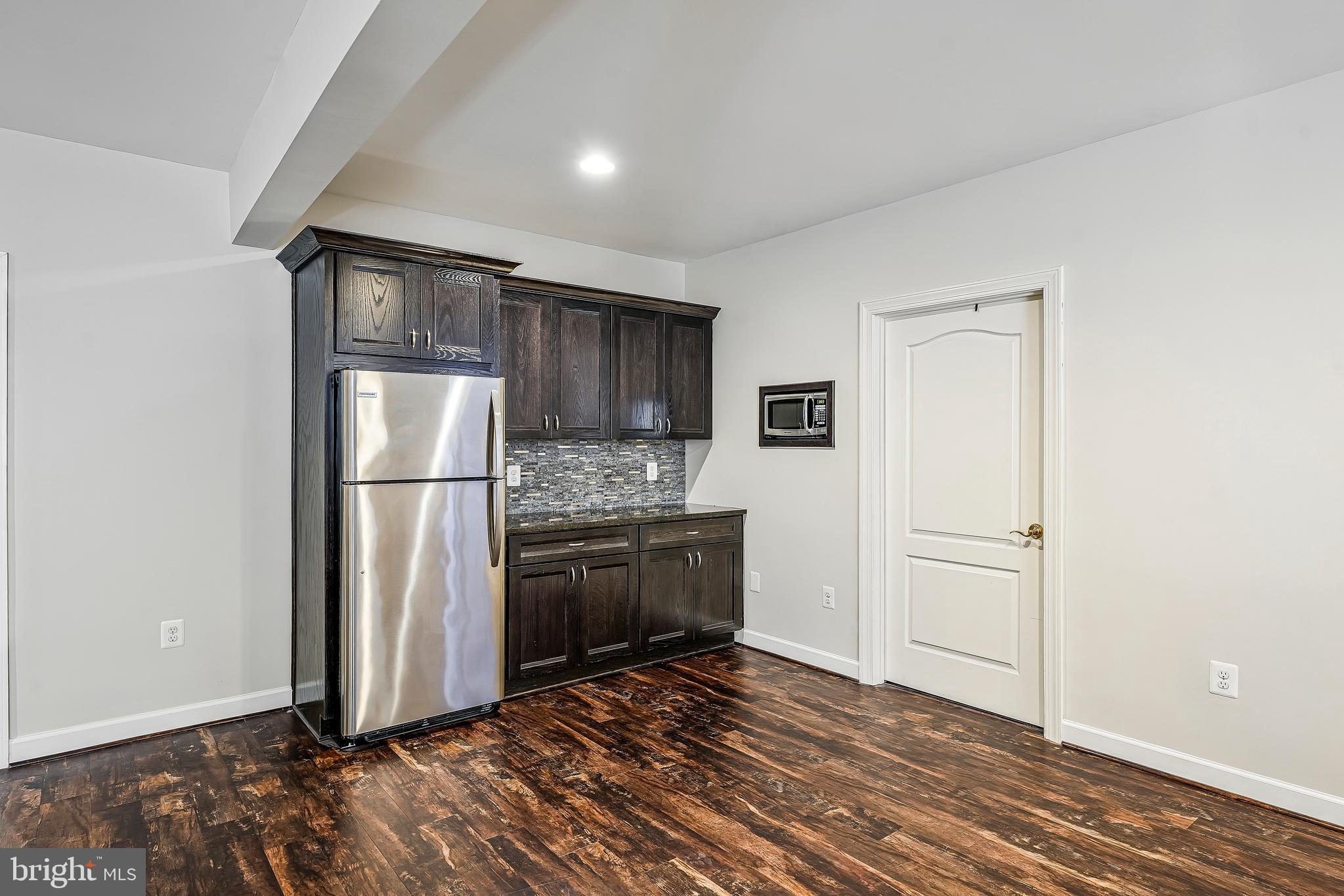 LONG ACRES - Residential