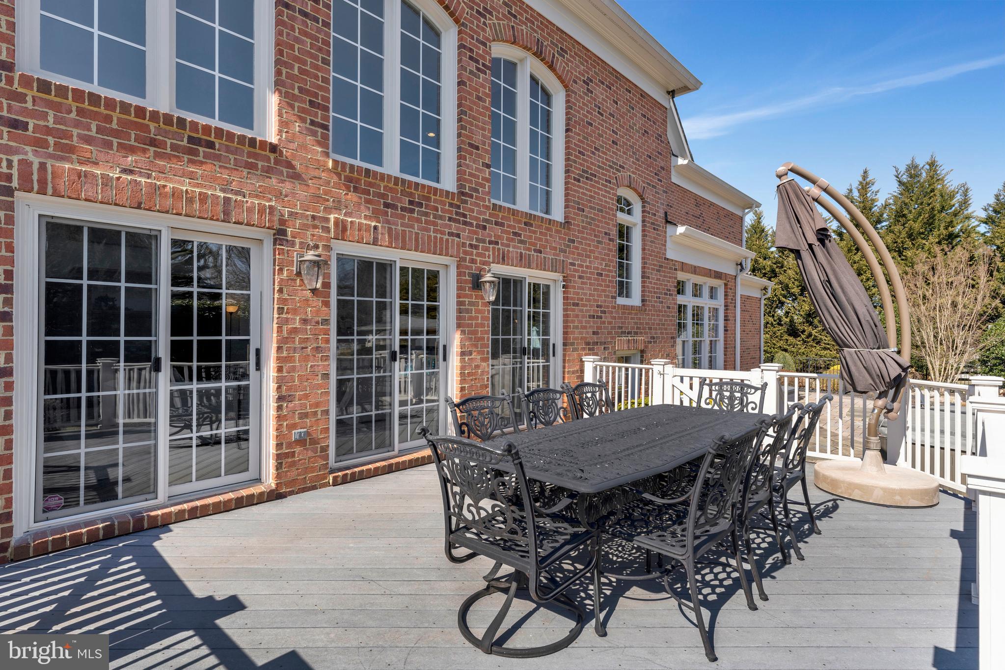 LONG ACRES - Residential