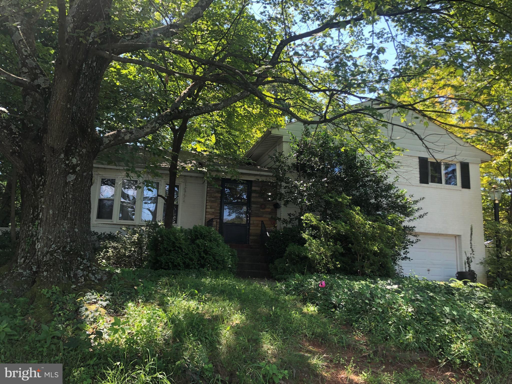 OAKWOOD KNOLLS - Residential