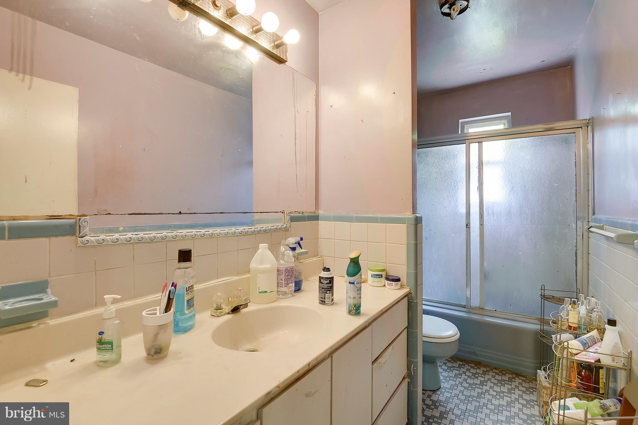 OAKWOOD KNOLLS - Residential