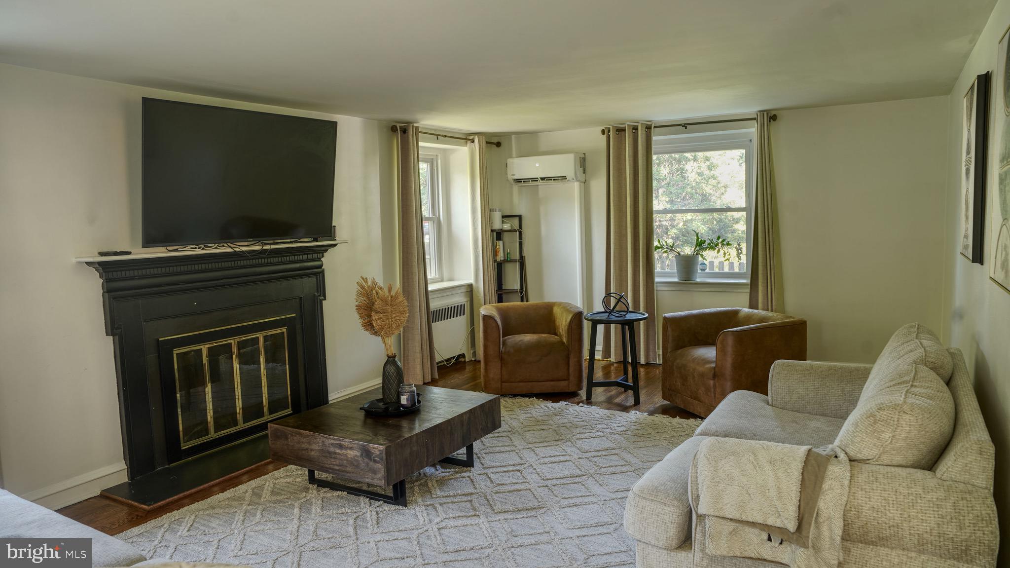 ELKINS PARK - Residential