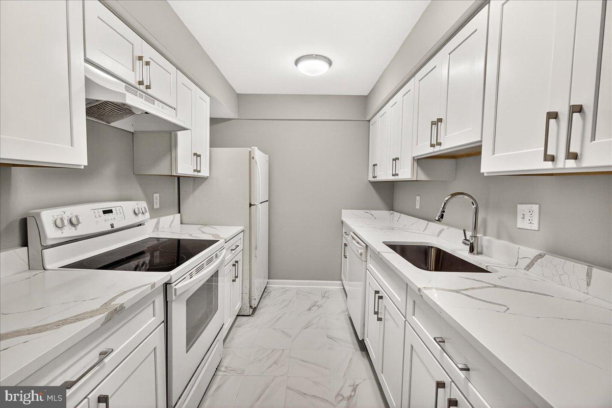 TIERS AT SILVER SPRING - Residential