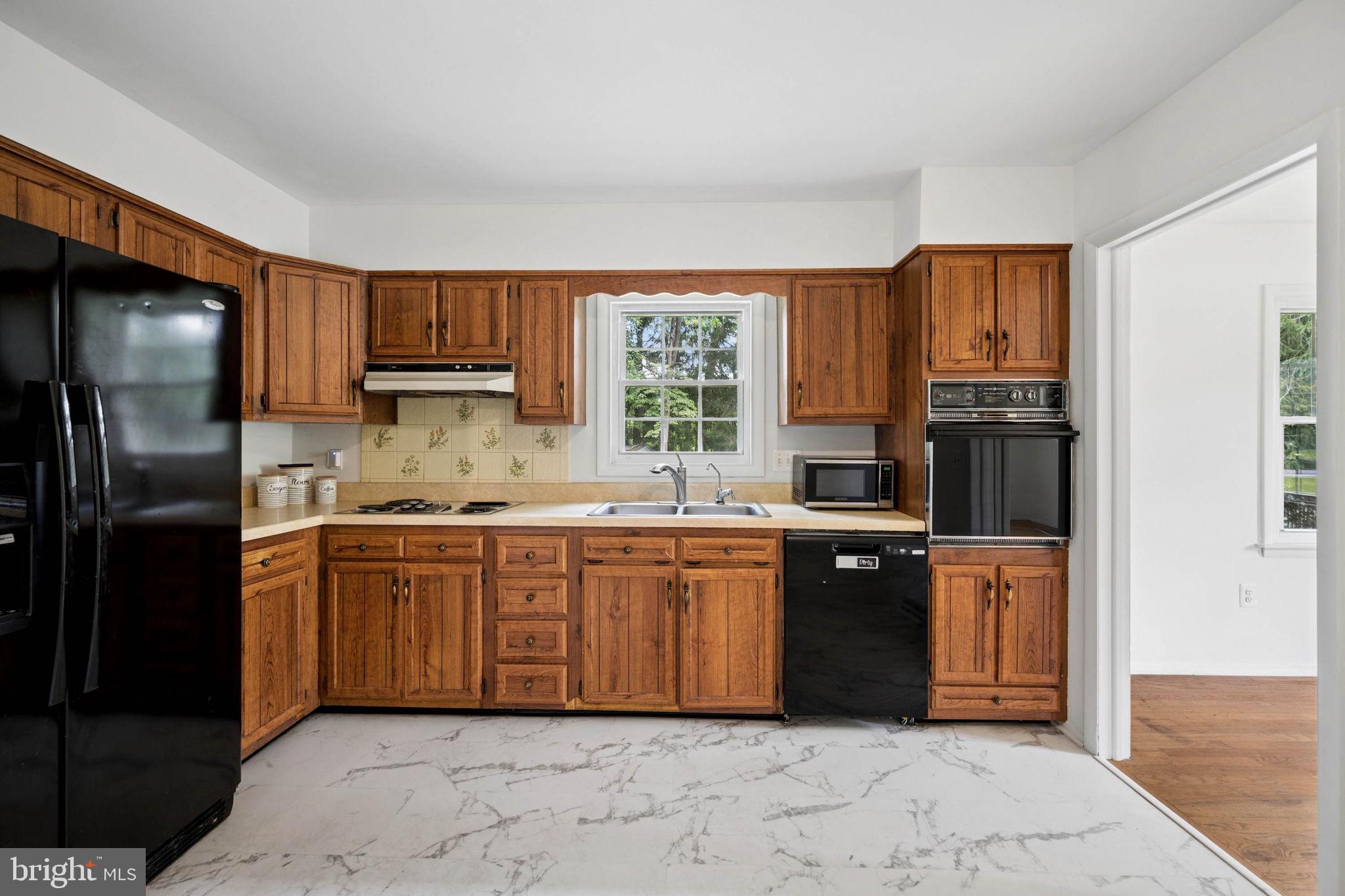 WOODLYN MEADOWS - Residential