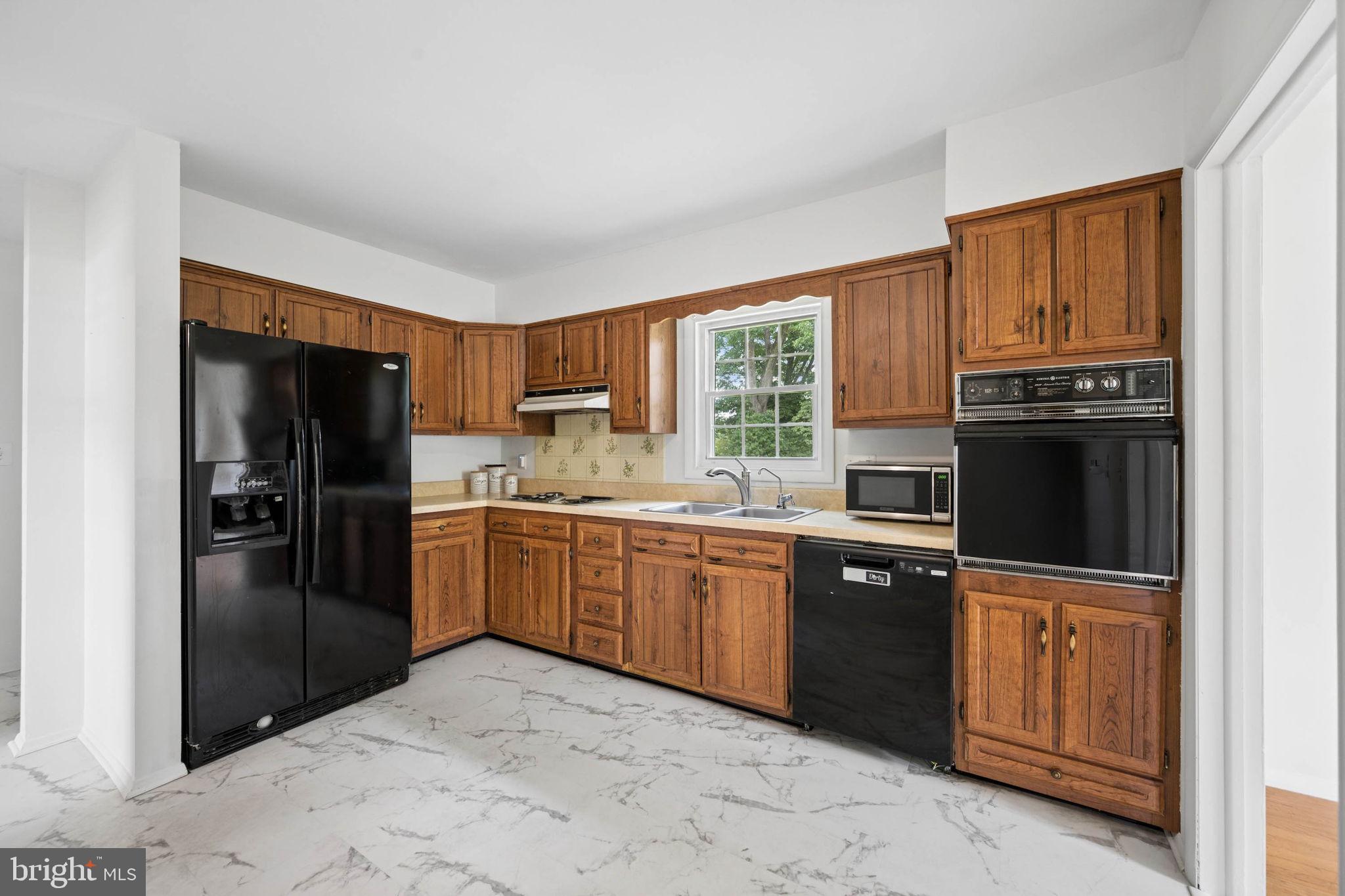 WOODLYN MEADOWS - Residential