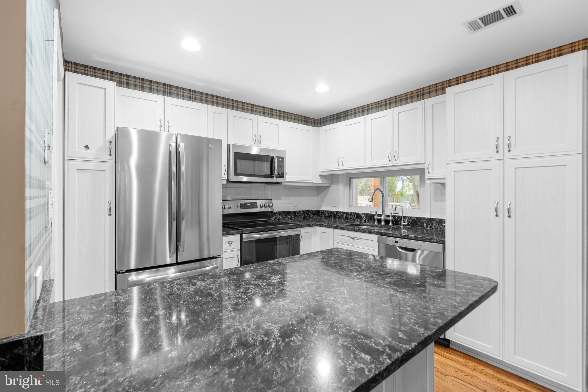 HILLSMERE ESTATES - Residential